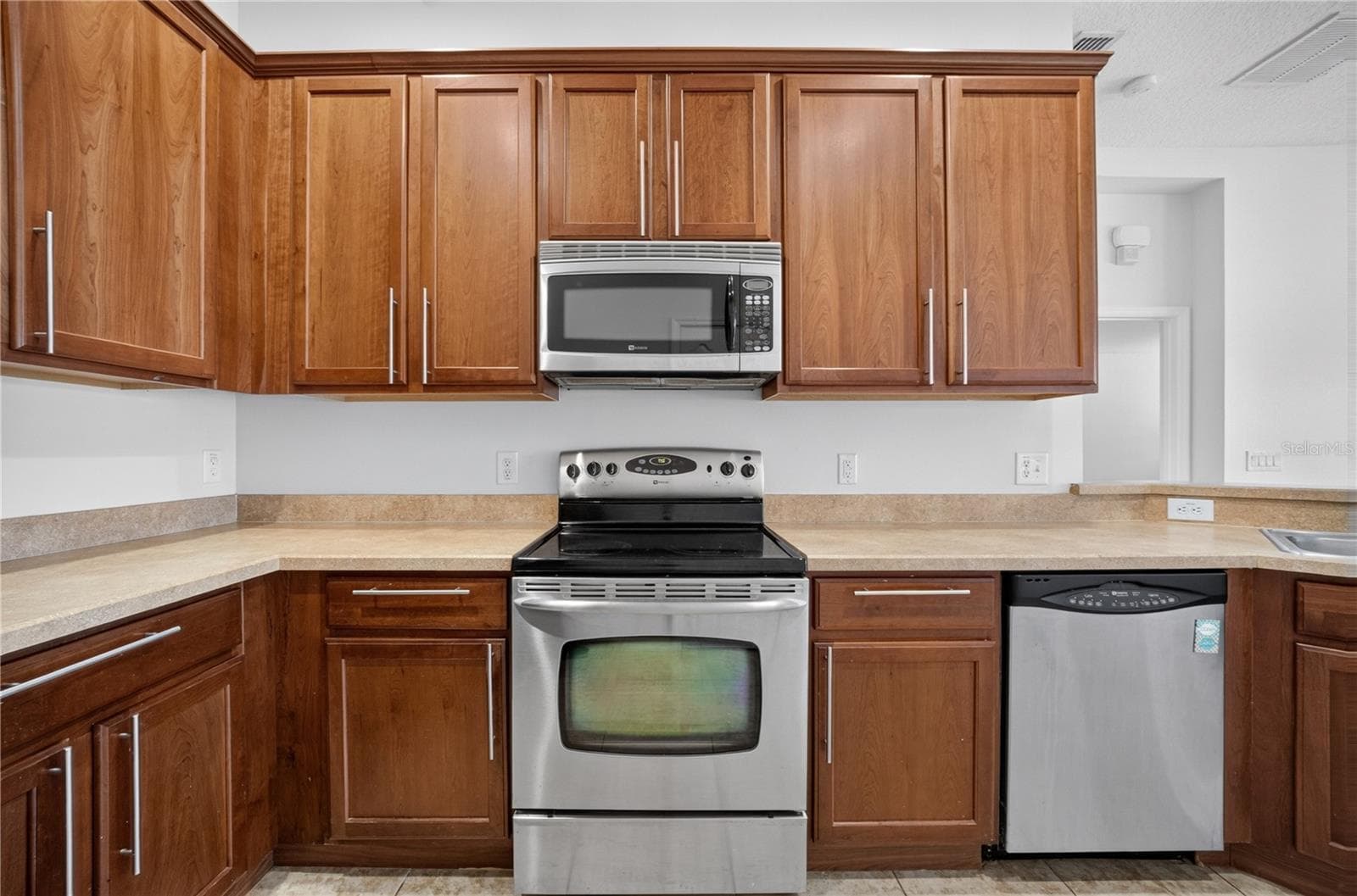 Kitchen - 380 ASHLEY BROOKE CT #C, APOPKA
