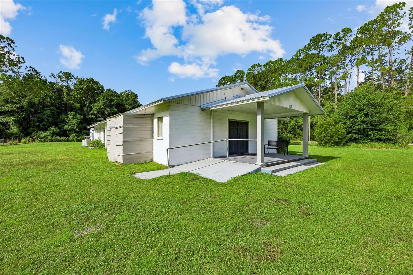 Concrete walkway - 101 SESAME ST, PALATKA