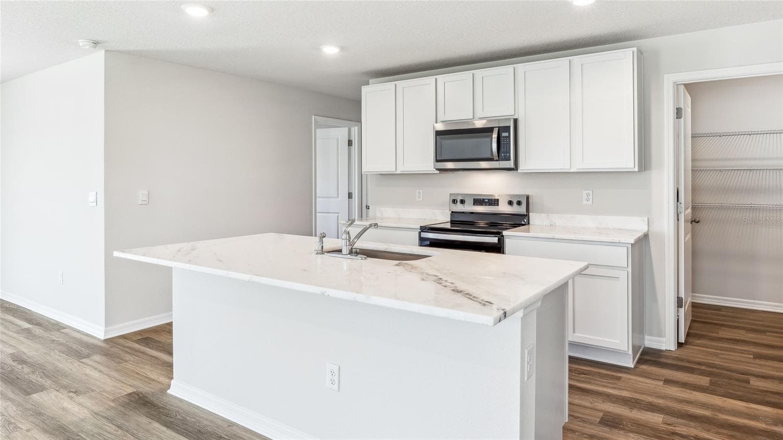 Single Family Residence at 9944 MORNING MEADOWLARK TRL, PARRISH, photo 5 of 37