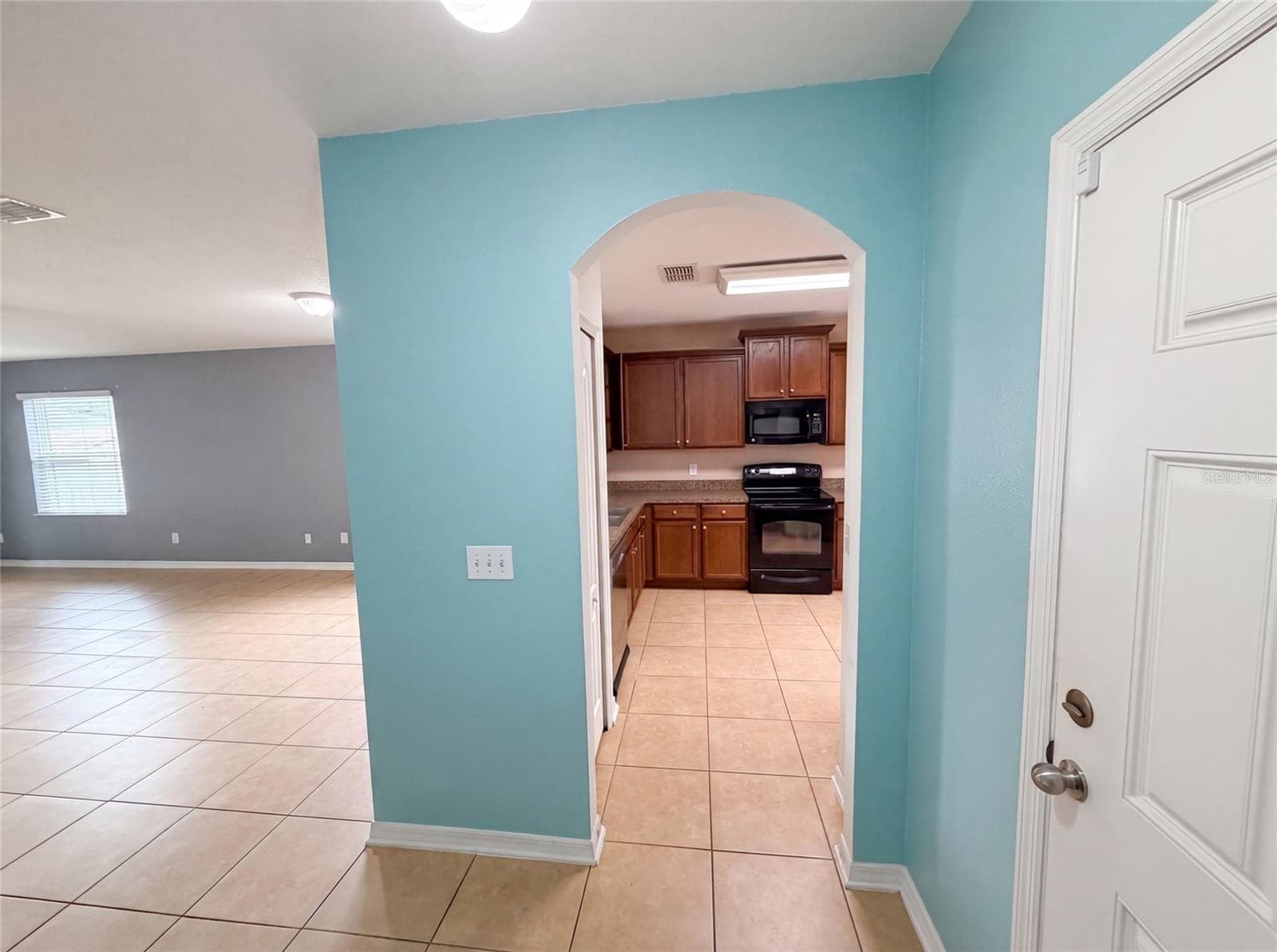 Single Family Residence at 12902 SCOUT CT, GRAND ISLAND, photo 13 of 23