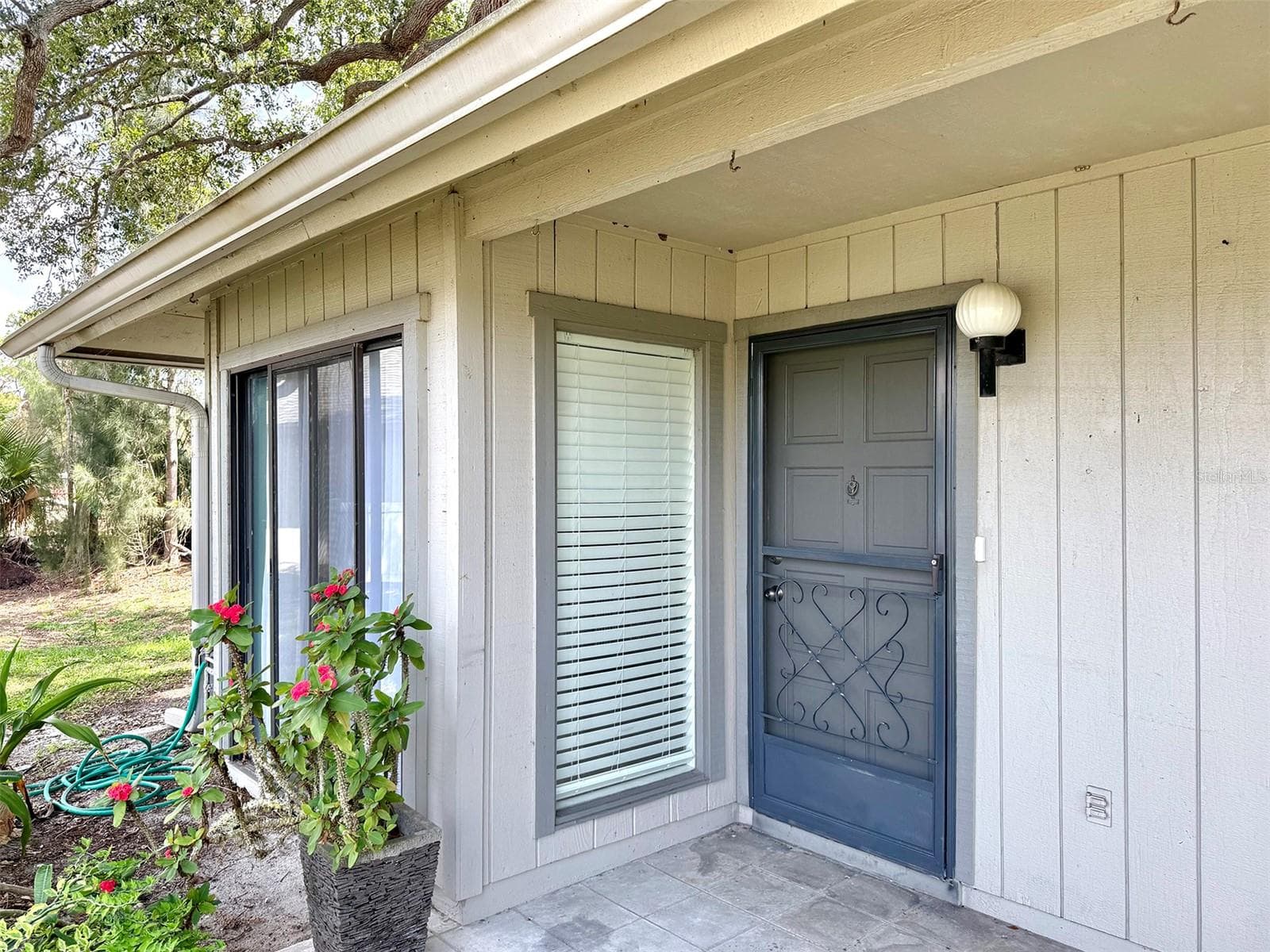 Front Door - 942 N BENEVA RD #V28, SARASOTA