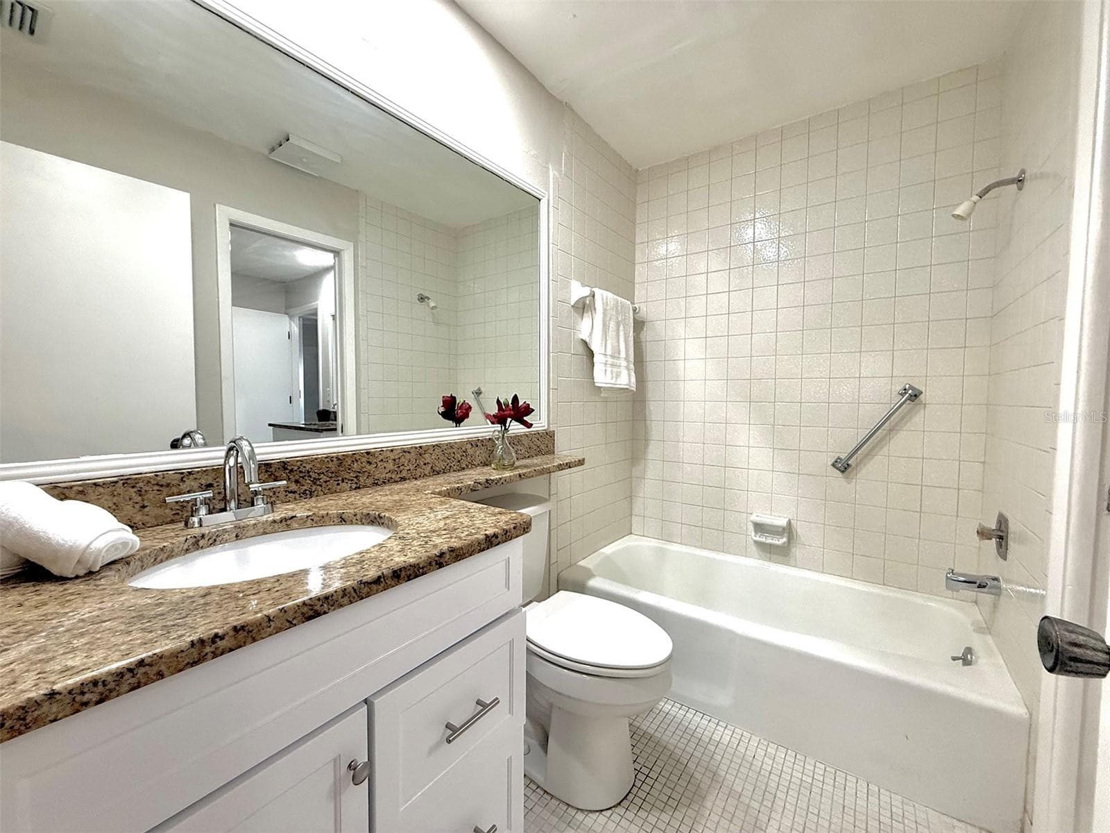 Master Bath - 942 N BENEVA RD #V28, SARASOTA