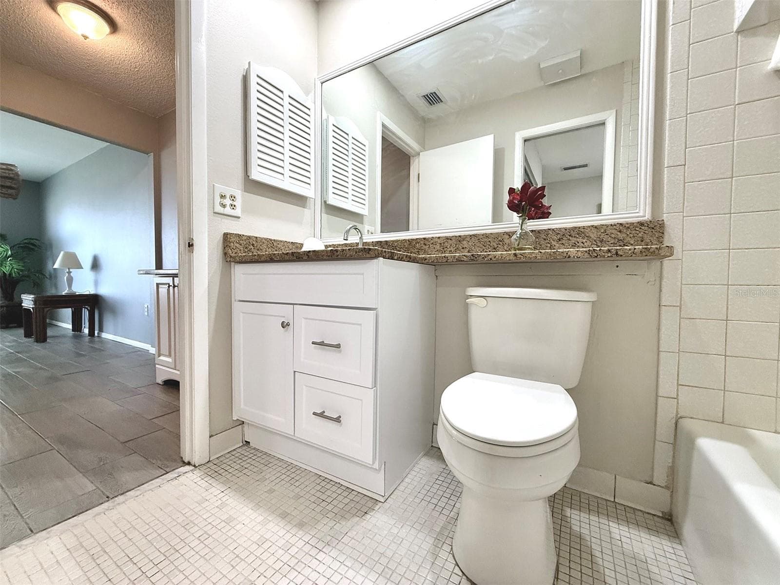 Master Bath - 942 N BENEVA RD #V28, SARASOTA