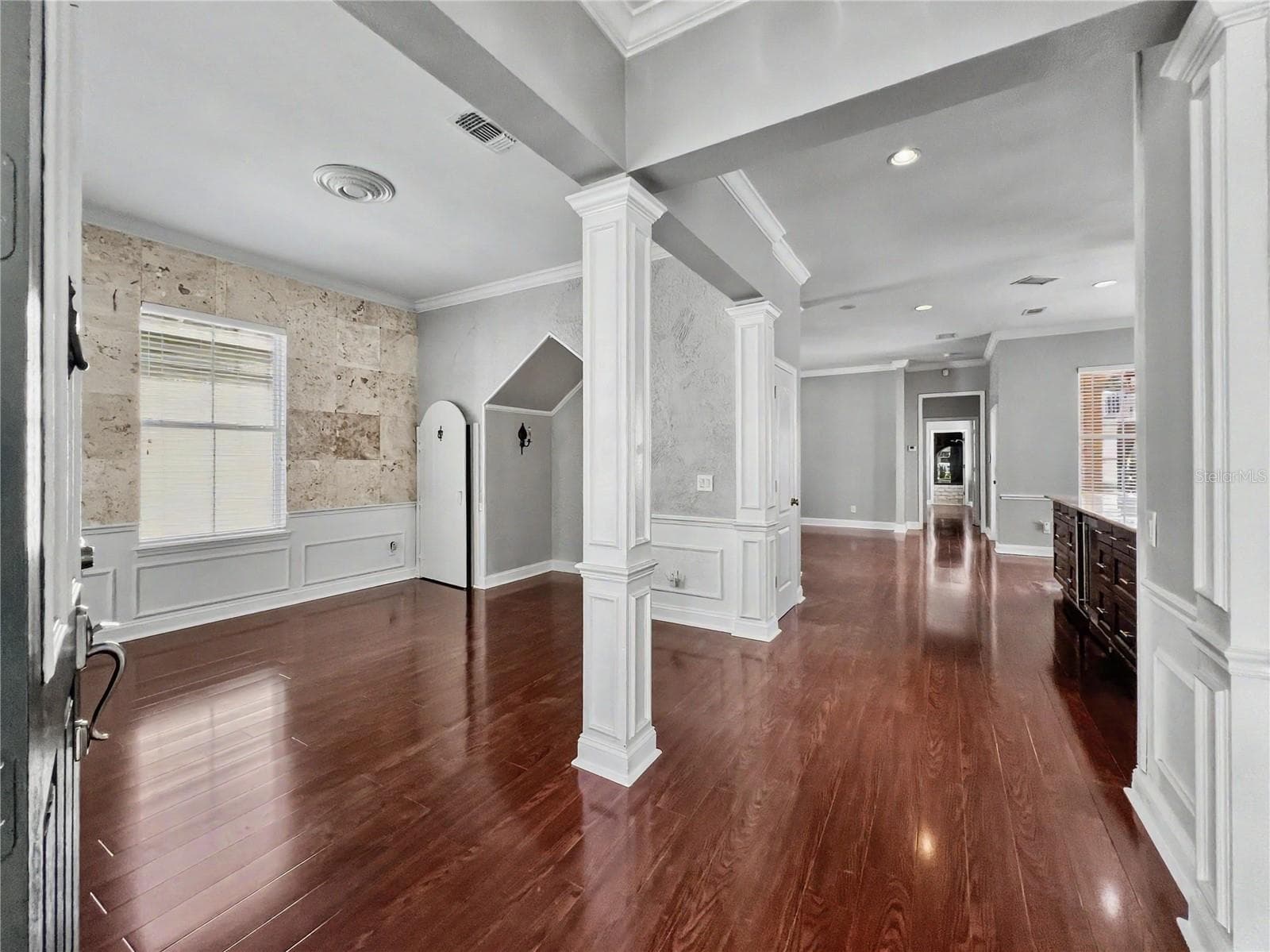 Single Family Residence at 205 N VILLAGE ST, CELEBRATION, photo 6 of 58
