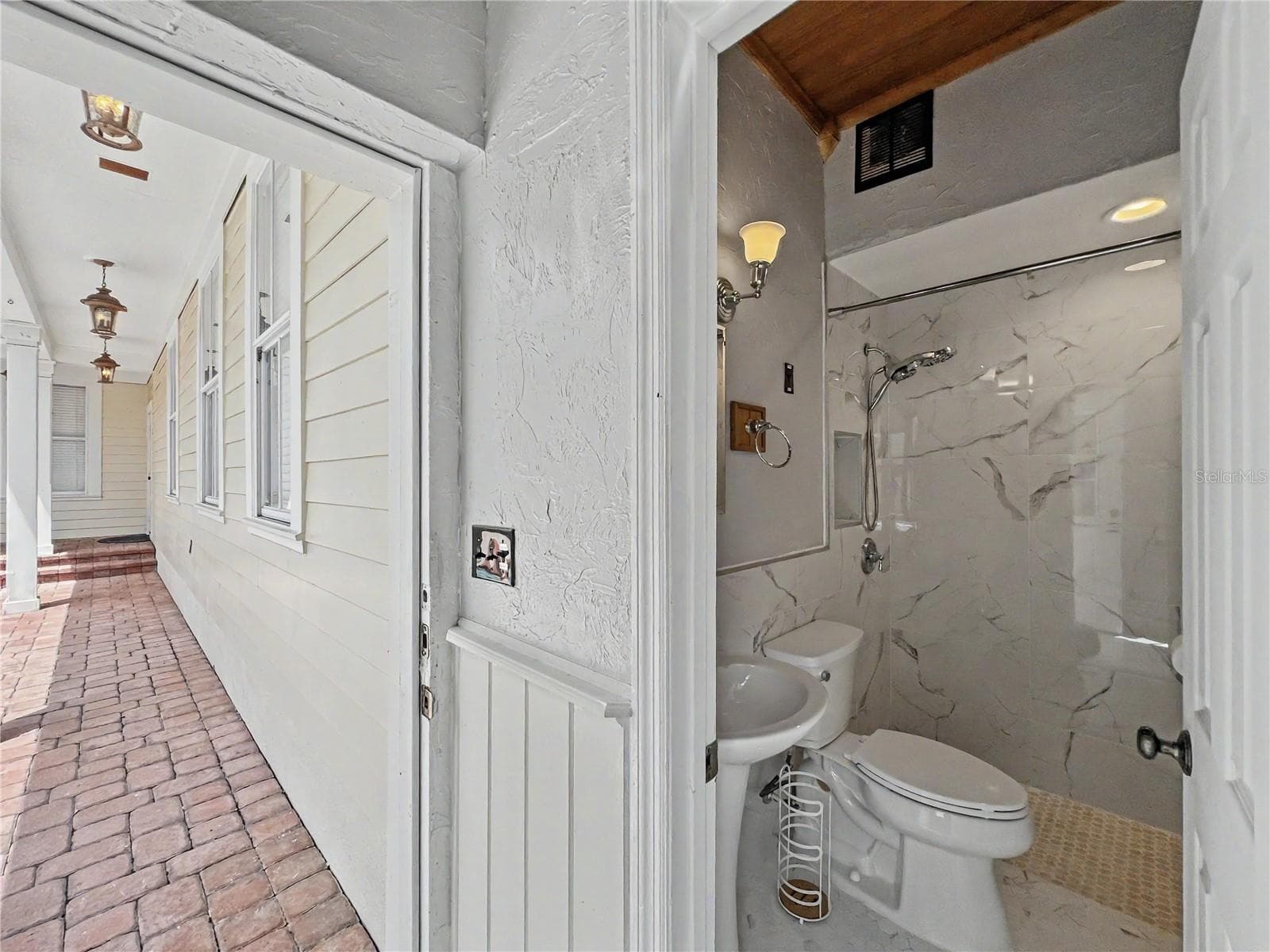 Single Family Residence at 205 N VILLAGE ST, CELEBRATION, photo 45 of 58