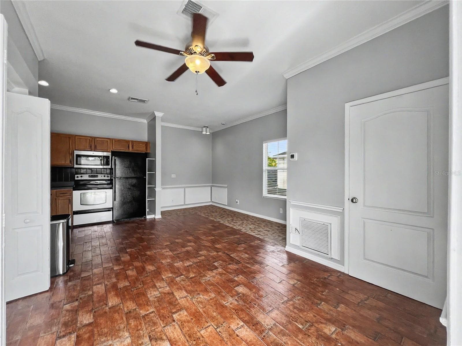 Single Family Residence at 205 N VILLAGE ST, CELEBRATION, photo 55 of 58