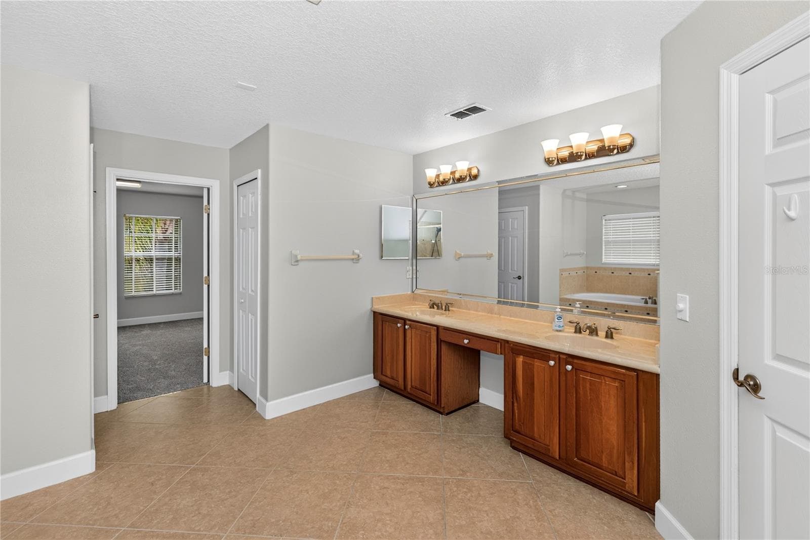Single Family Residence at 5890 ANSLEY WAY, MOUNT DORA, photo 29 of 41