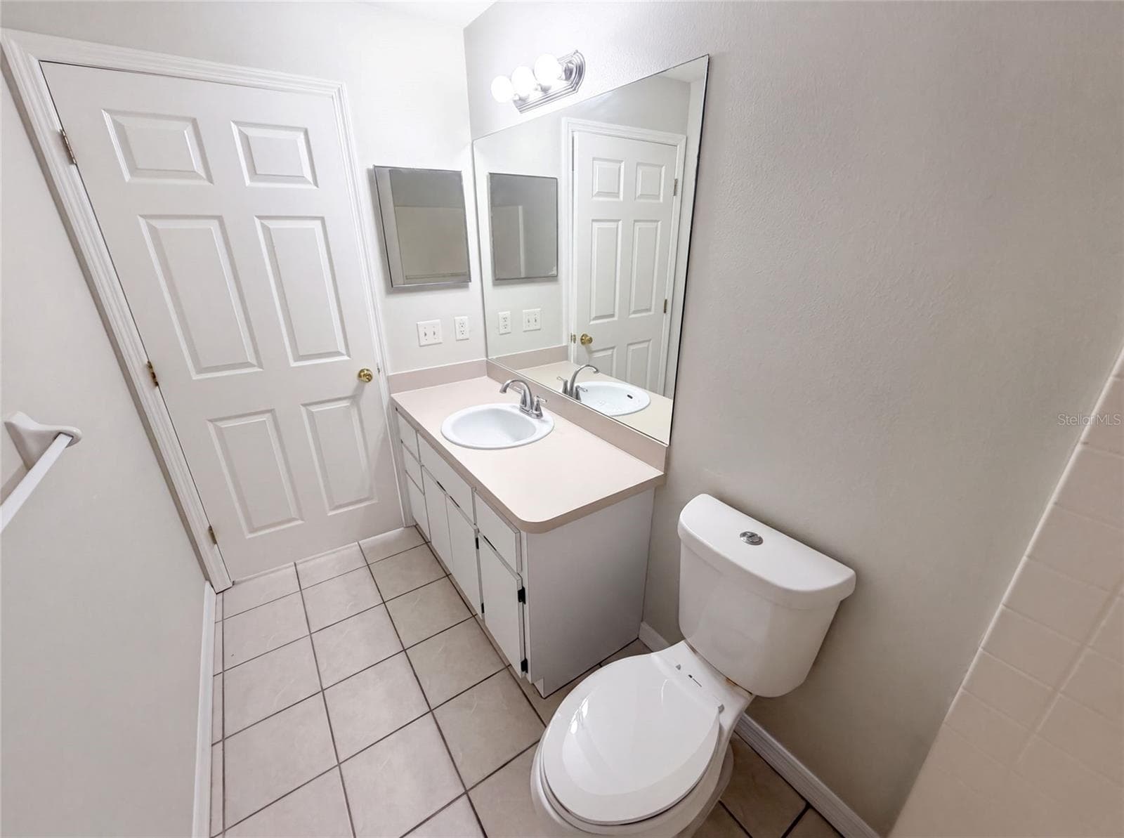 Townhouse at 37209 GRASSY HILL LN, DADE CITY, photo 13 of 26