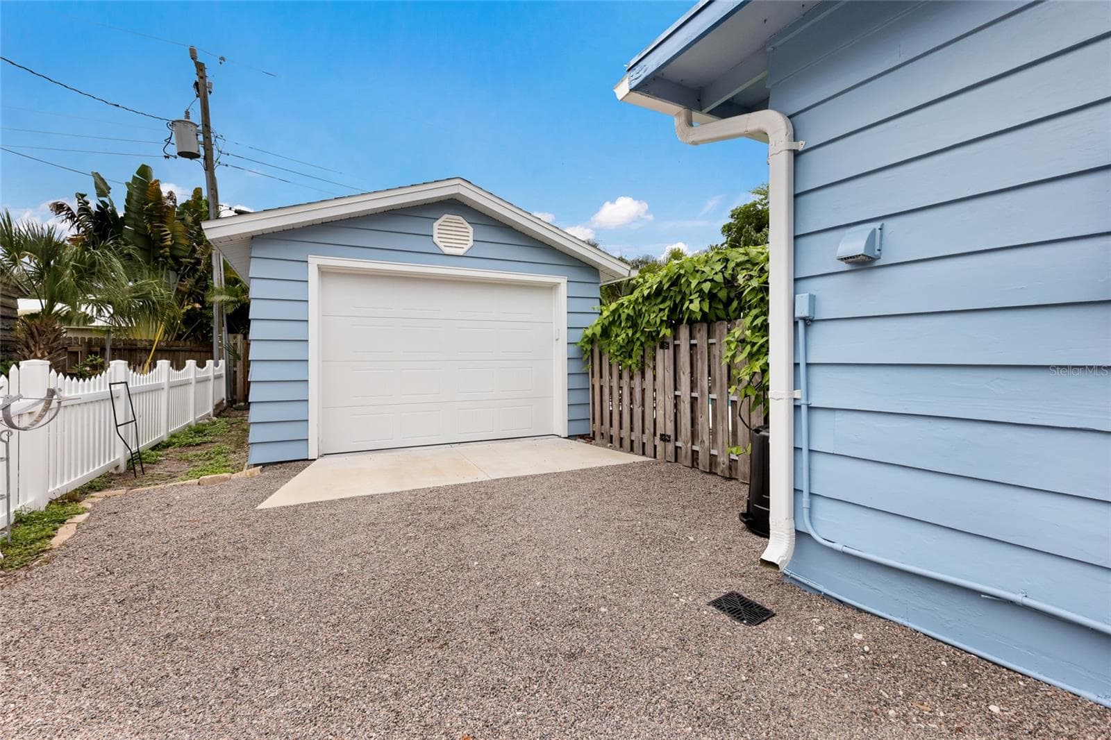 Single Family Residence at 2070 HYDE PARK ST, SARASOTA, photo 38 of 50