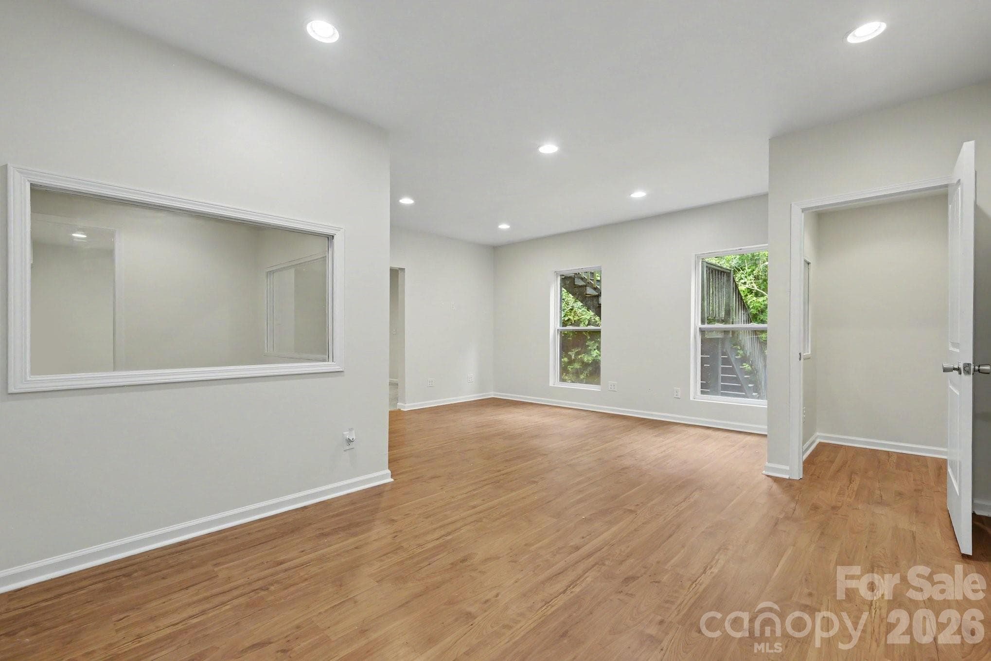 Single Family Residence at 2318 Sonoma Valley Drive, Charlotte, photo 9 of 45