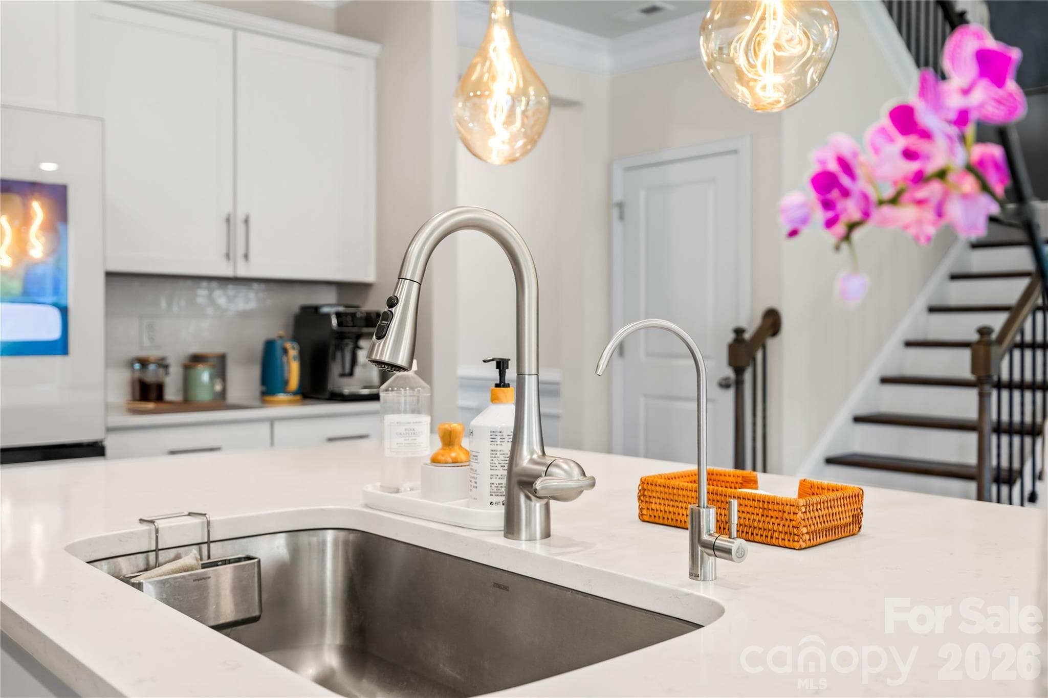 White farmhouse kitchen - Troutman