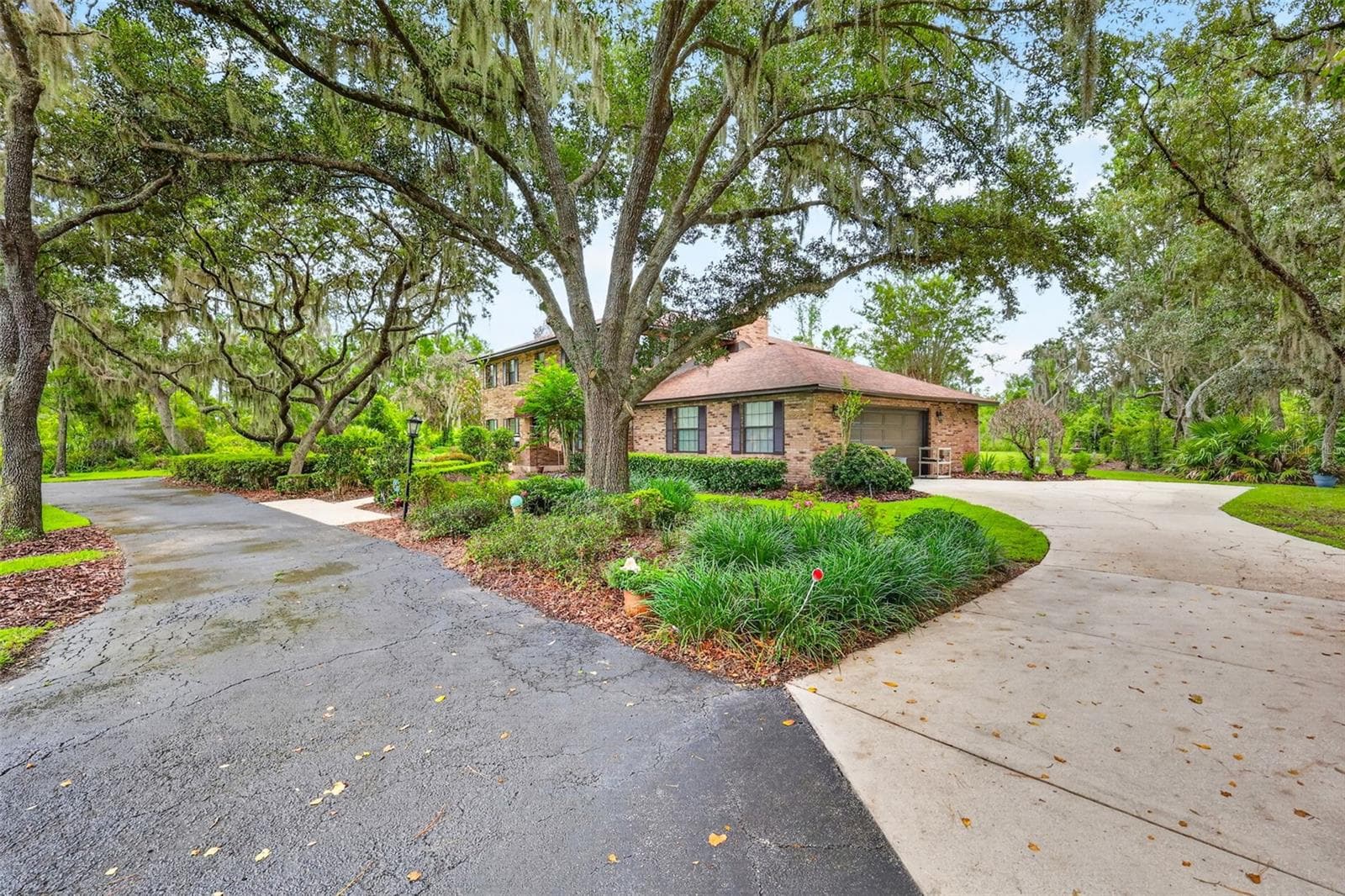 Single Family Residence at 15240 SHADY LN, TAVARES, photo 8 of 63