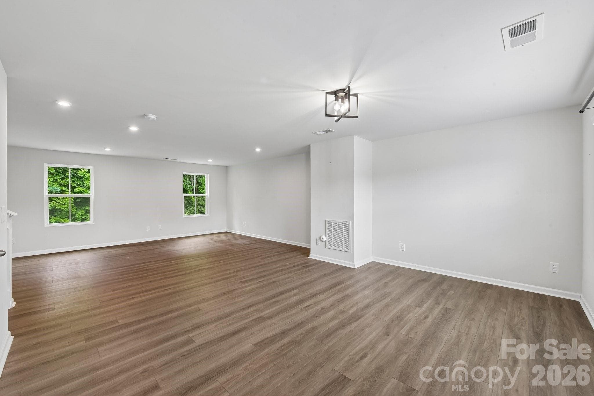 Single Family Residence at 6931 Ludell Lane, Charlotte, photo 5 of 37