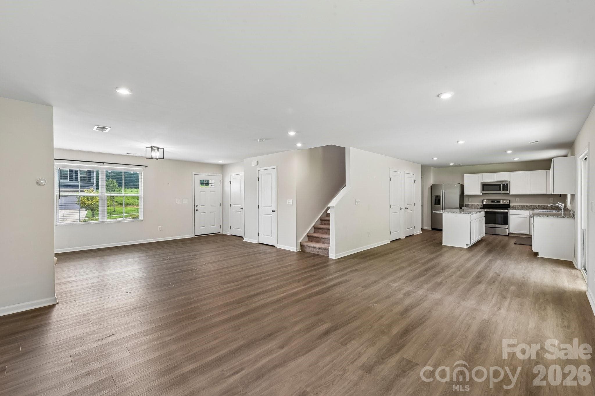 Single Family Residence at 6931 Ludell Lane, Charlotte, photo 11 of 37