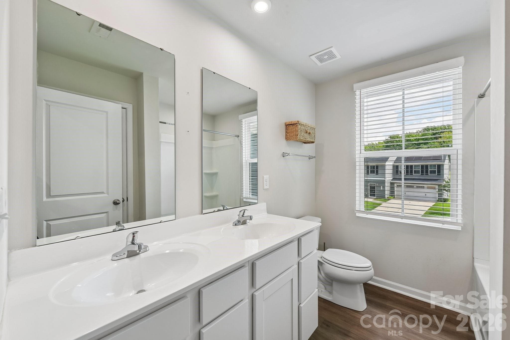 Single Family Residence at 6931 Ludell Lane, Charlotte, photo 26 of 37