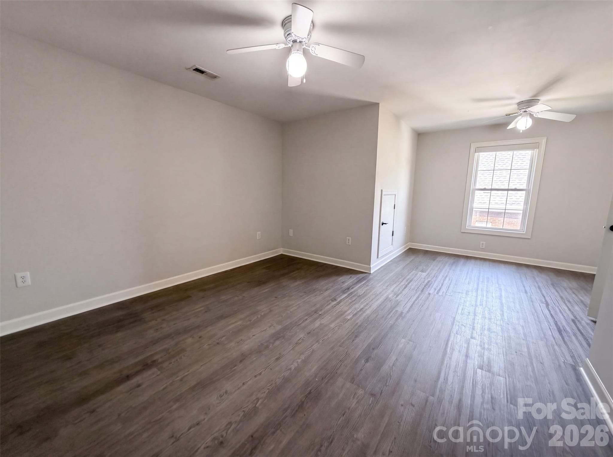 Single Family Residence at 114 Stirling Heights Lane, Fort Mill, photo 11 of 21