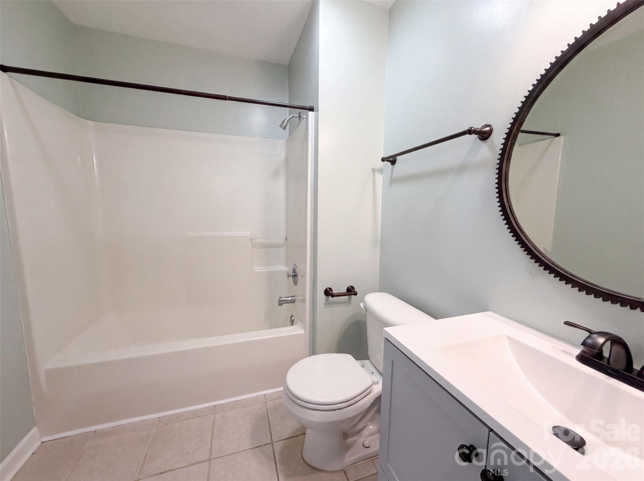 Single Family Residence at 114 Stirling Heights Lane, Fort Mill, photo 14 of 21