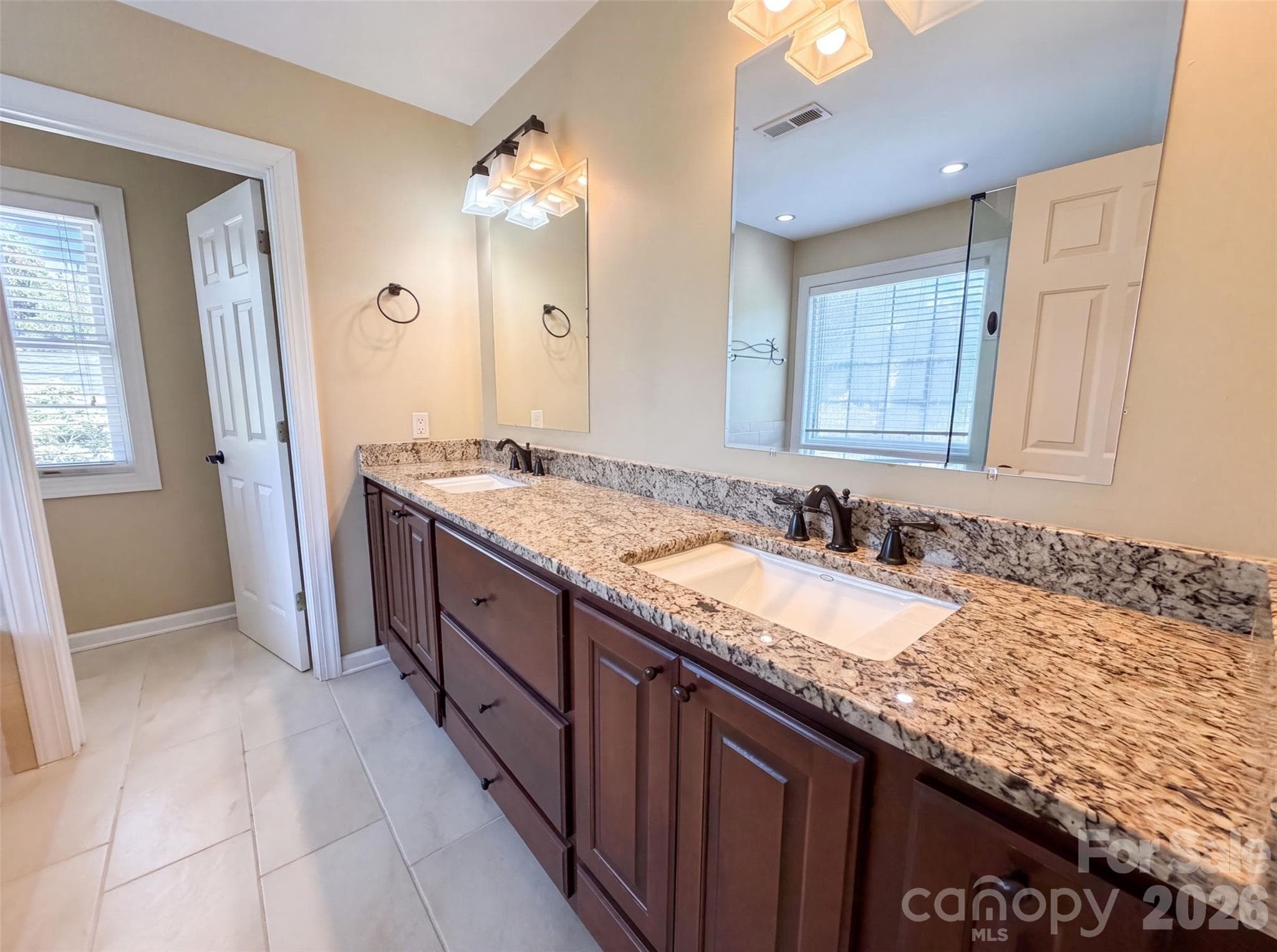 Single Family Residence at 114 Stirling Heights Lane, Fort Mill, photo 15 of 21