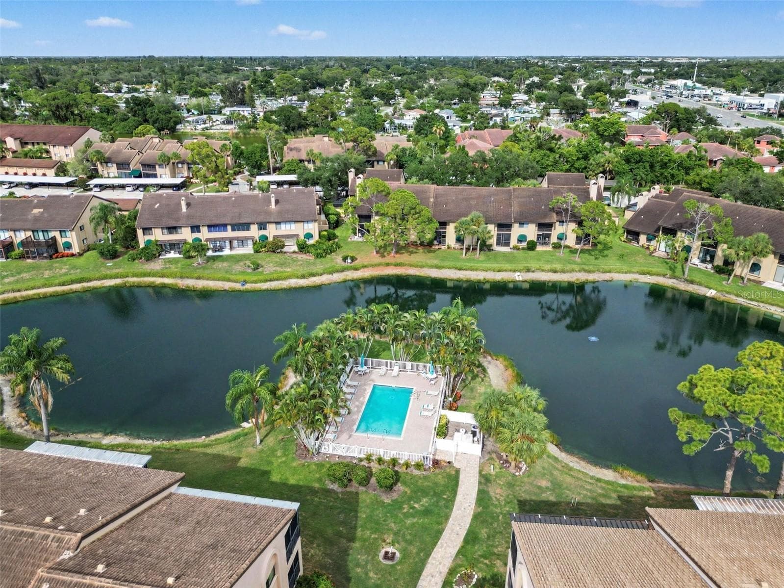Condominium at 5652 ASHTON LAKE DR #5652, SARASOTA, photo 34 of 51