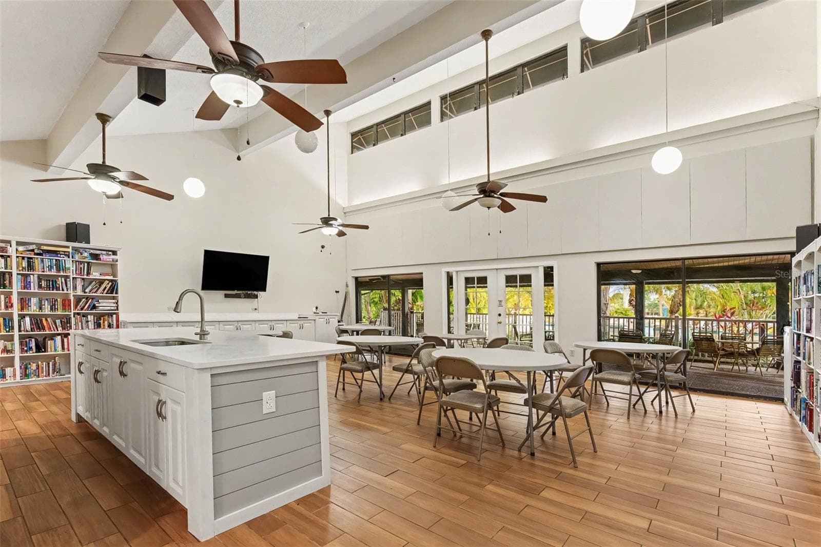 Condominium at 5652 ASHTON LAKE DR #5652, SARASOTA, photo 43 of 51