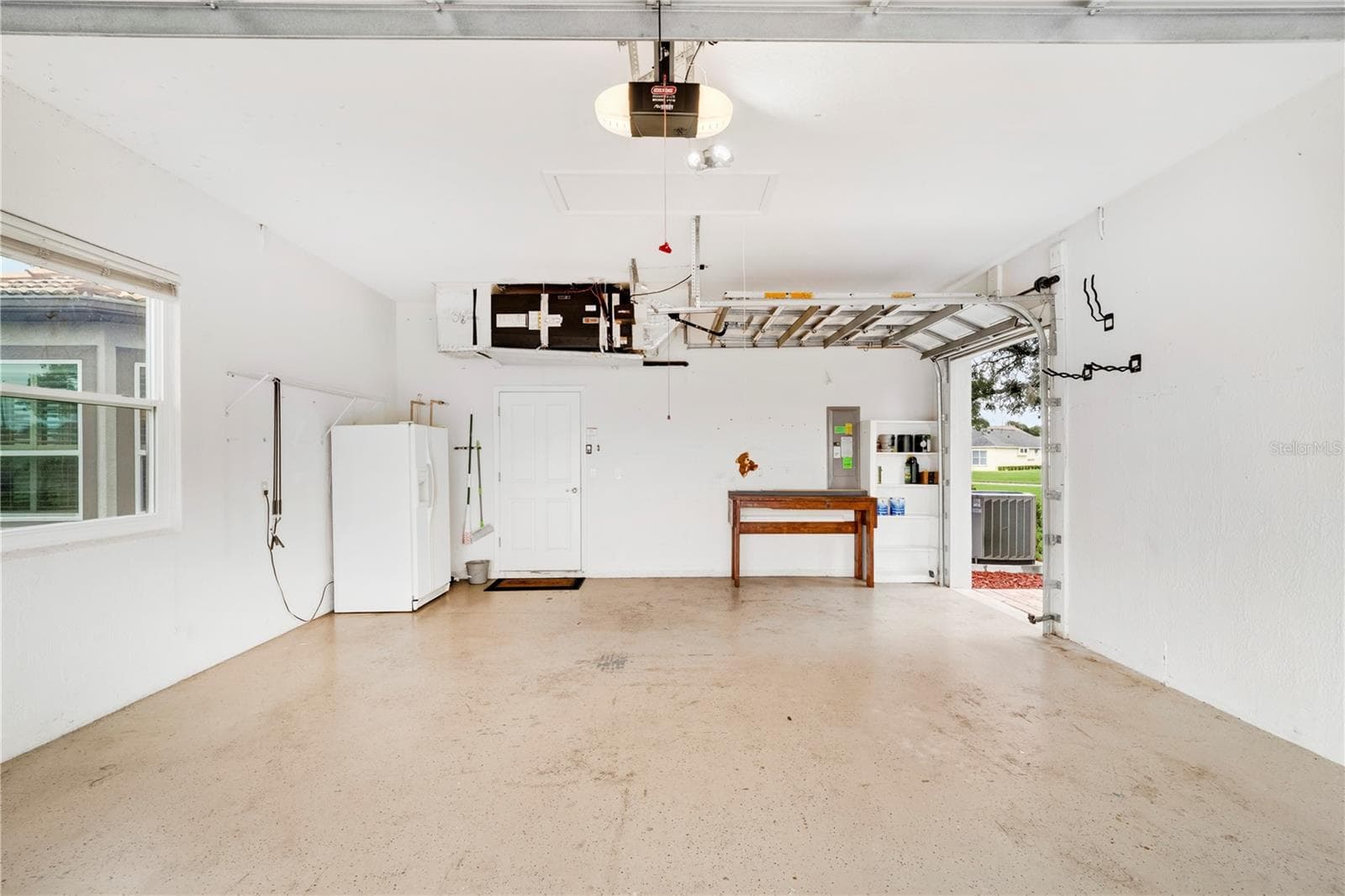 Garage 2.5 - 9257 BONNIE COVE DR, WEEKI WACHEE