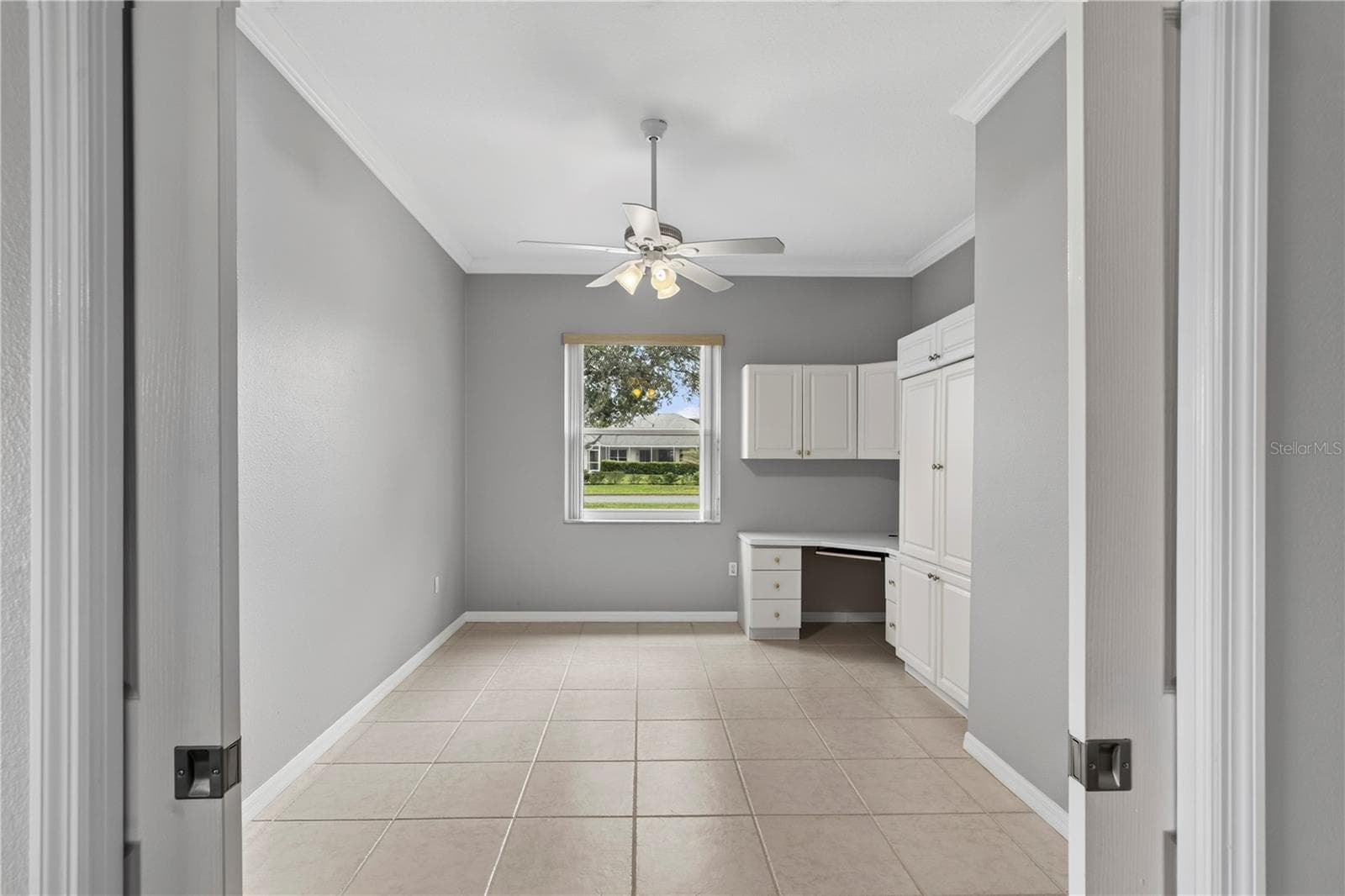 BEDROOM #2 / can be used as an OFFICE/DEN TILE FLOOR, DOUBLE DOORS - 9257 BONNIE COVE DR, WEEKI WACHEE