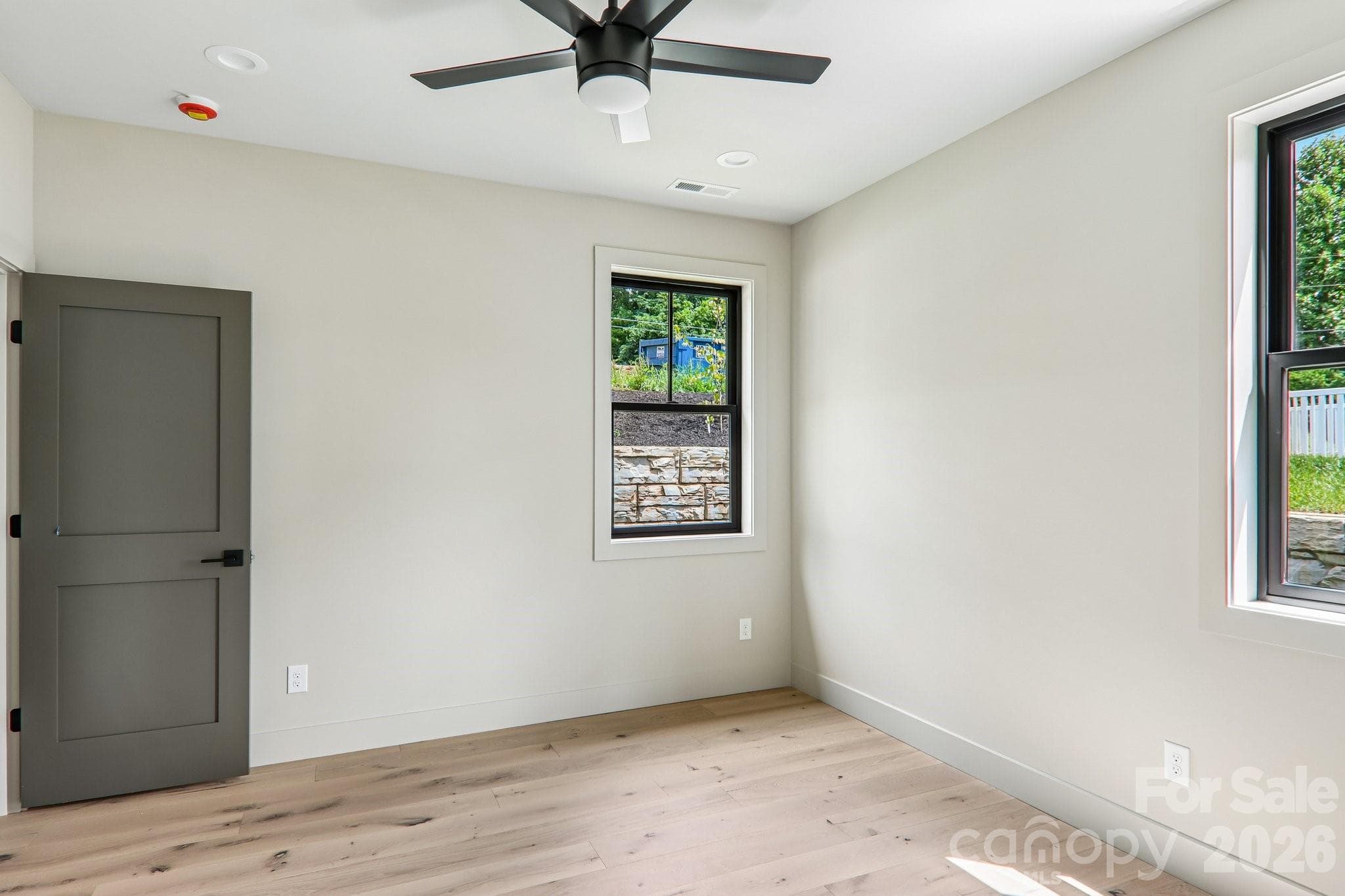Single Family Residence at Burnsville, photo 8 of 20