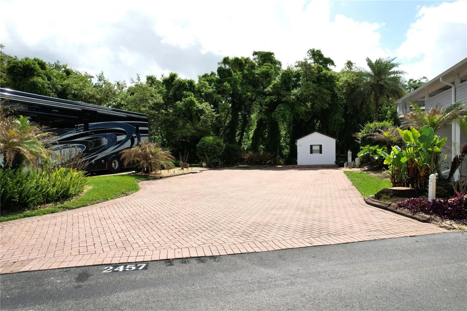 Park your Class A or build your new Florida Home! - 2457 ST GEORGE DR, DAVENPORT