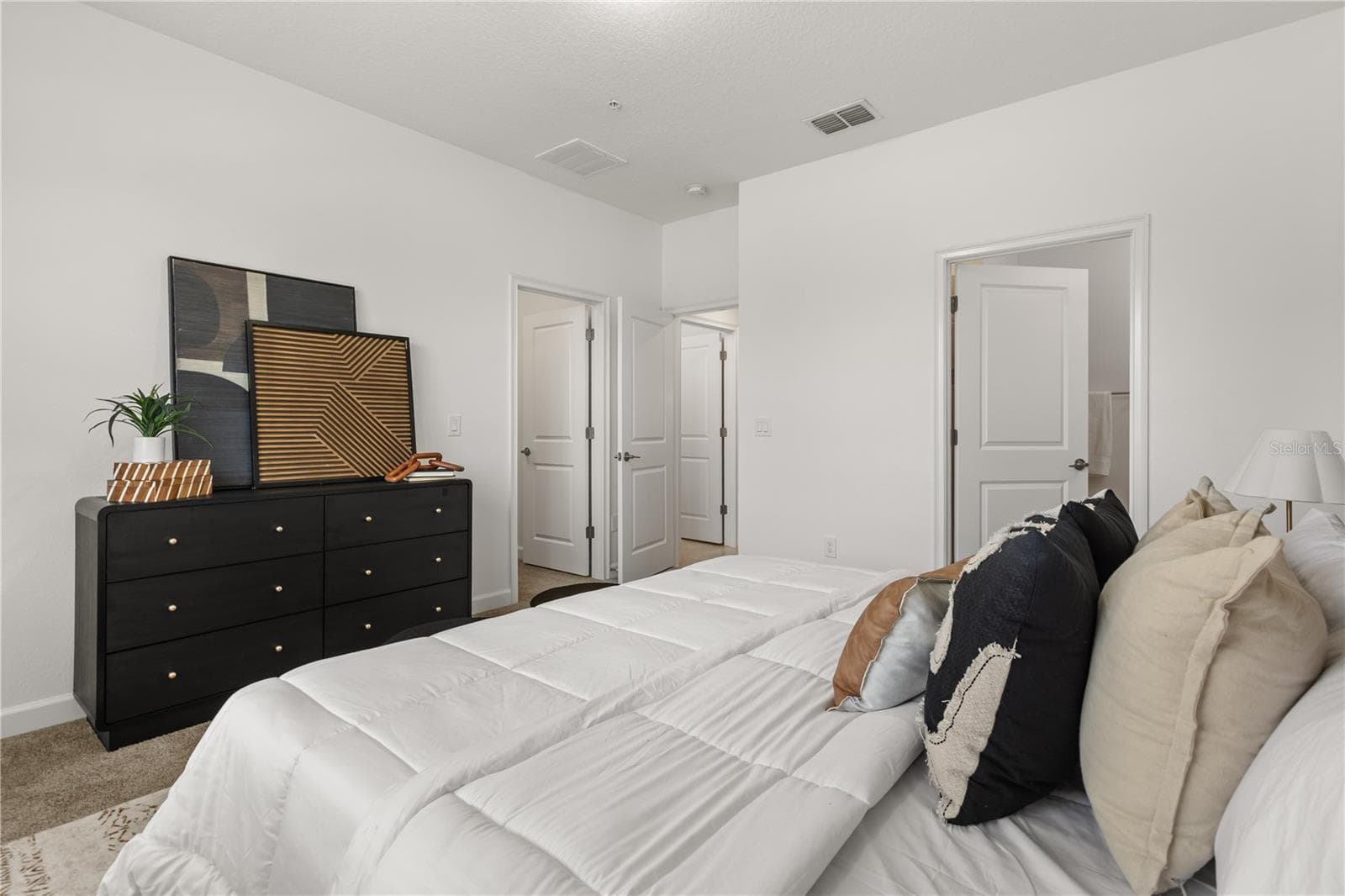 Townhouse at 11574 COMIC ALY, ORLANDO, photo 17 of 47