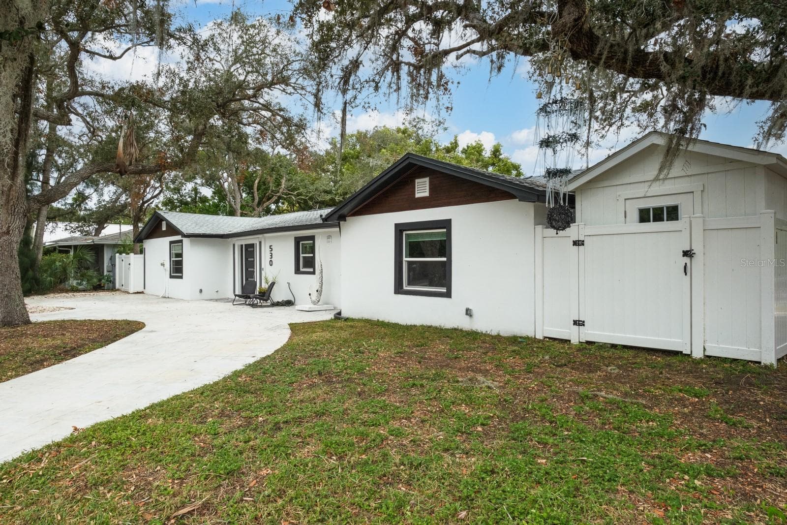 Single Family Residence at 530 LOCKLIE ST, DUNEDIN, photo 8 of 56