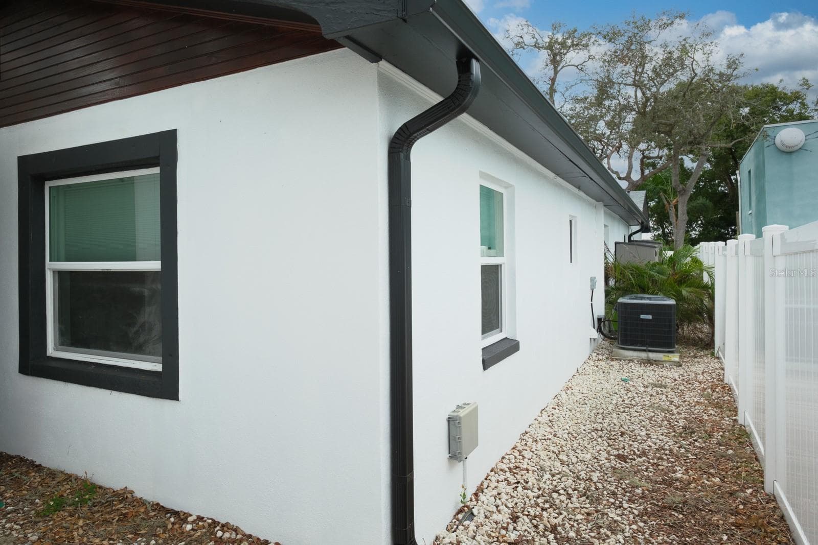 Single Family Residence at 530 LOCKLIE ST, DUNEDIN, photo 45 of 56