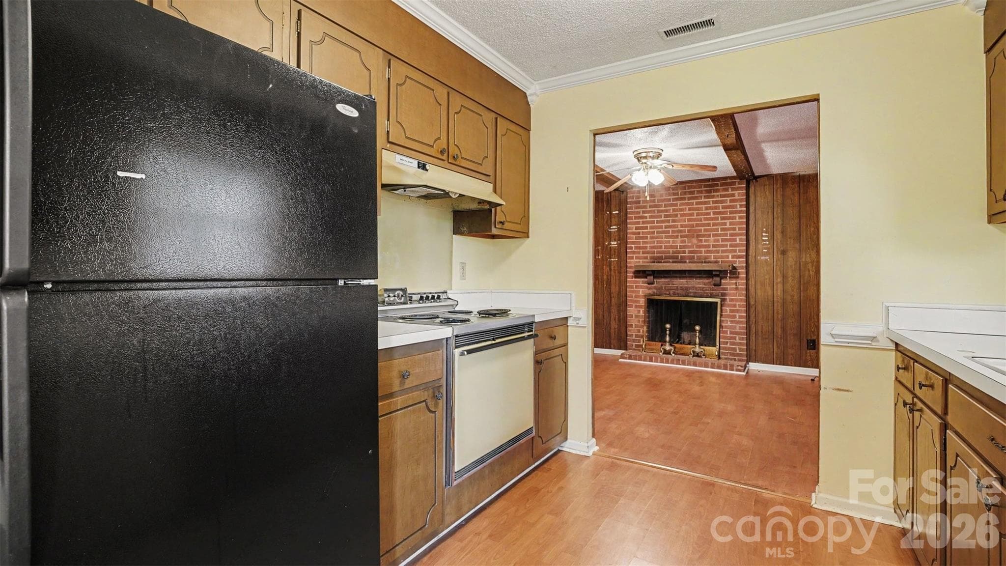 Single Family Residence at 3766 Danube Drive, Winston Salem, photo 10 of 28