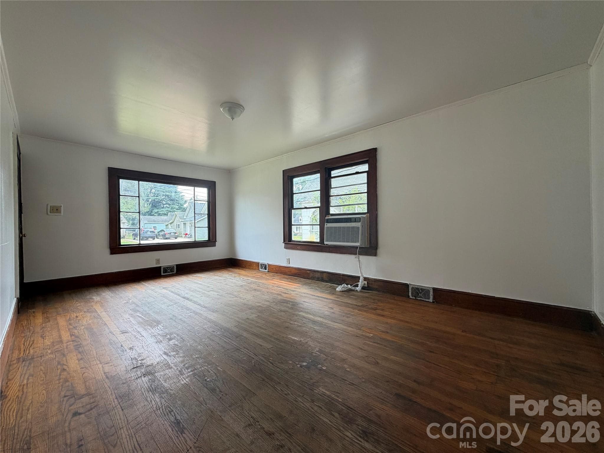 Single Family Residence at 508 N Shaver Street, Salisbury, photo 9 of 23