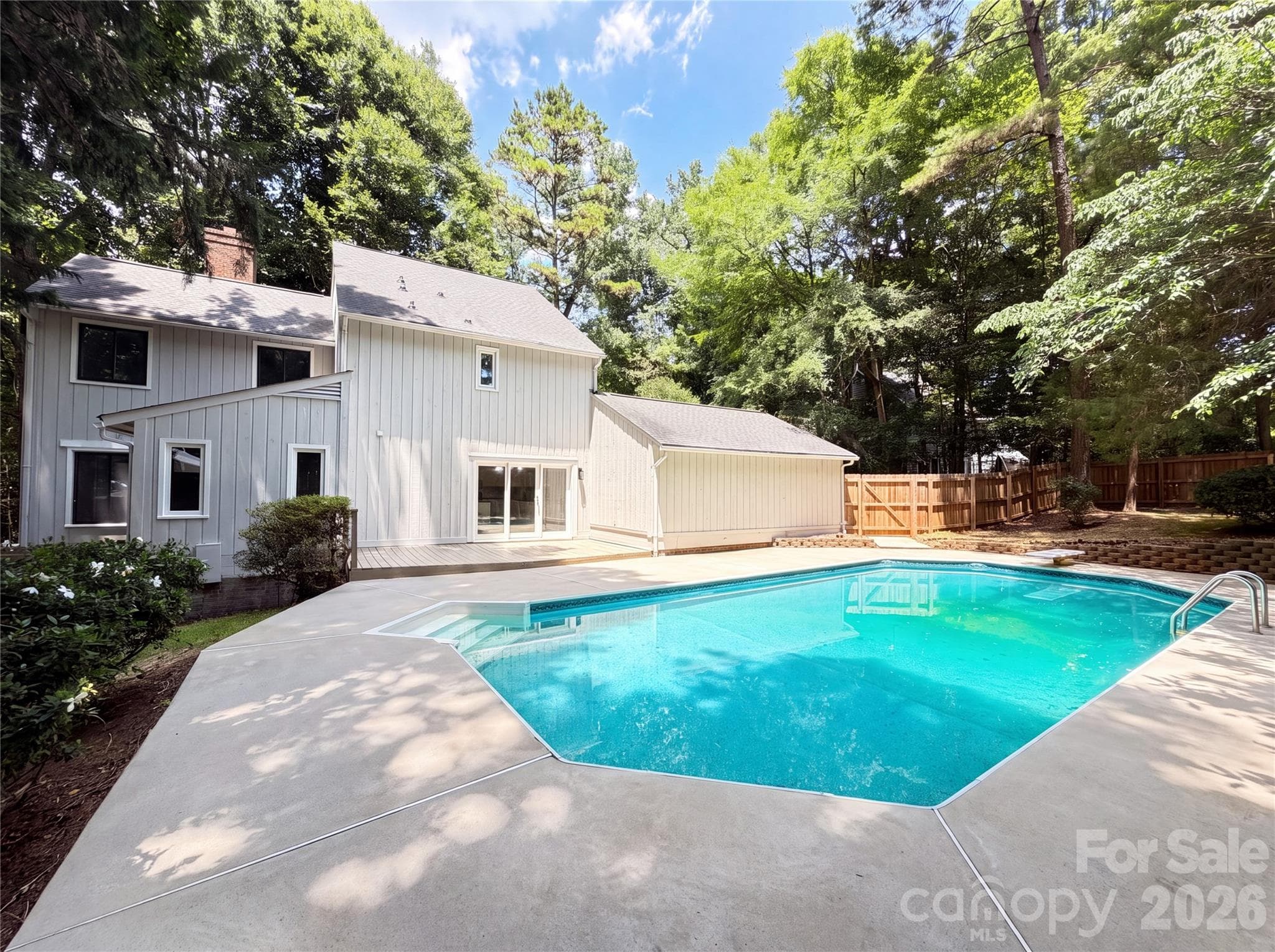 Single Family Residence at 7210 Apple Creek Drive, Charlotte, photo 5 of 24