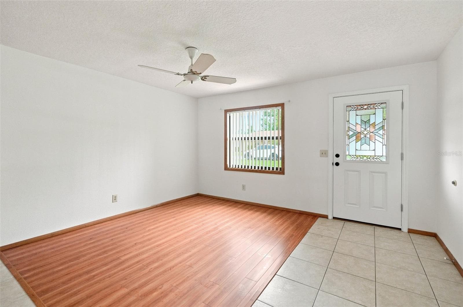 Single Family Residence at 2151 MEREDITH DR, SPRING HILL, photo 3 of 47