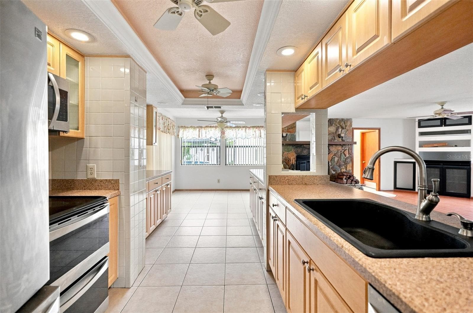 Single Family Residence at 2151 MEREDITH DR, SPRING HILL, photo 18 of 47