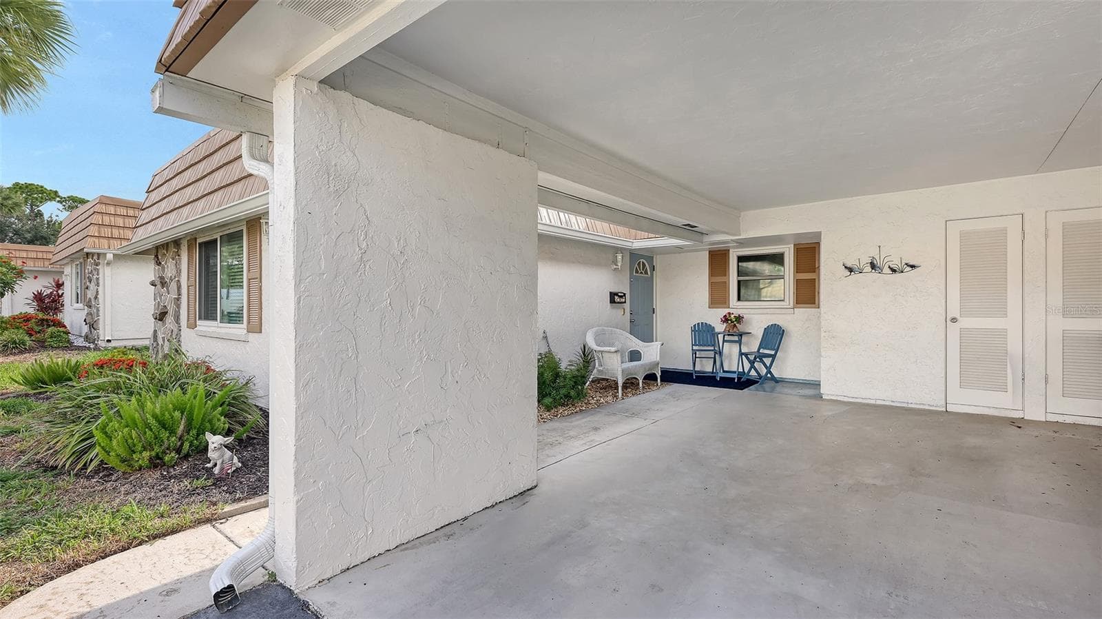 Villa at 2623 RIVERBLUFF PKWY #V144, SARASOTA, photo 2 of 55