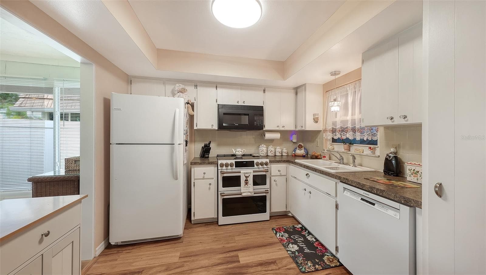 Villa at 2623 RIVERBLUFF PKWY #V144, SARASOTA, photo 14 of 55