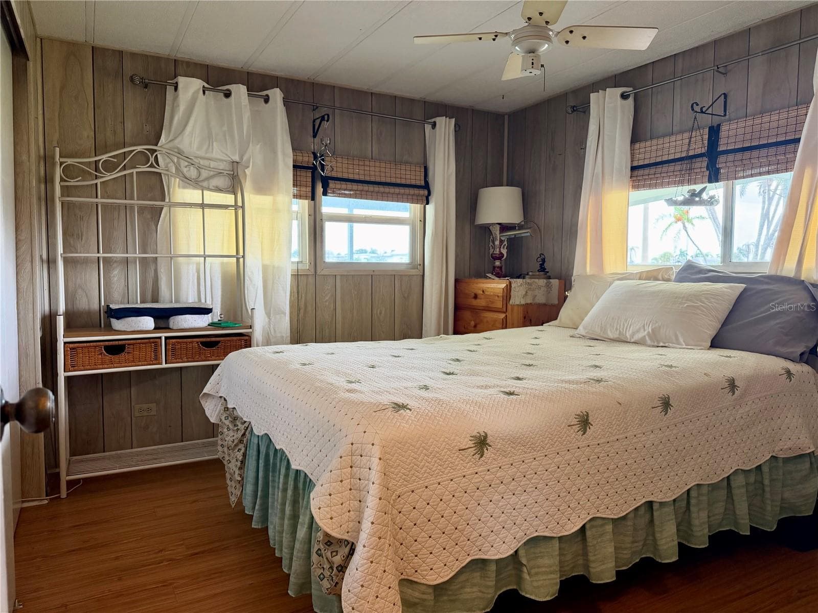 Mobile Home at 5301 ALGERIA CT, BRADENTON, photo 21 of 33