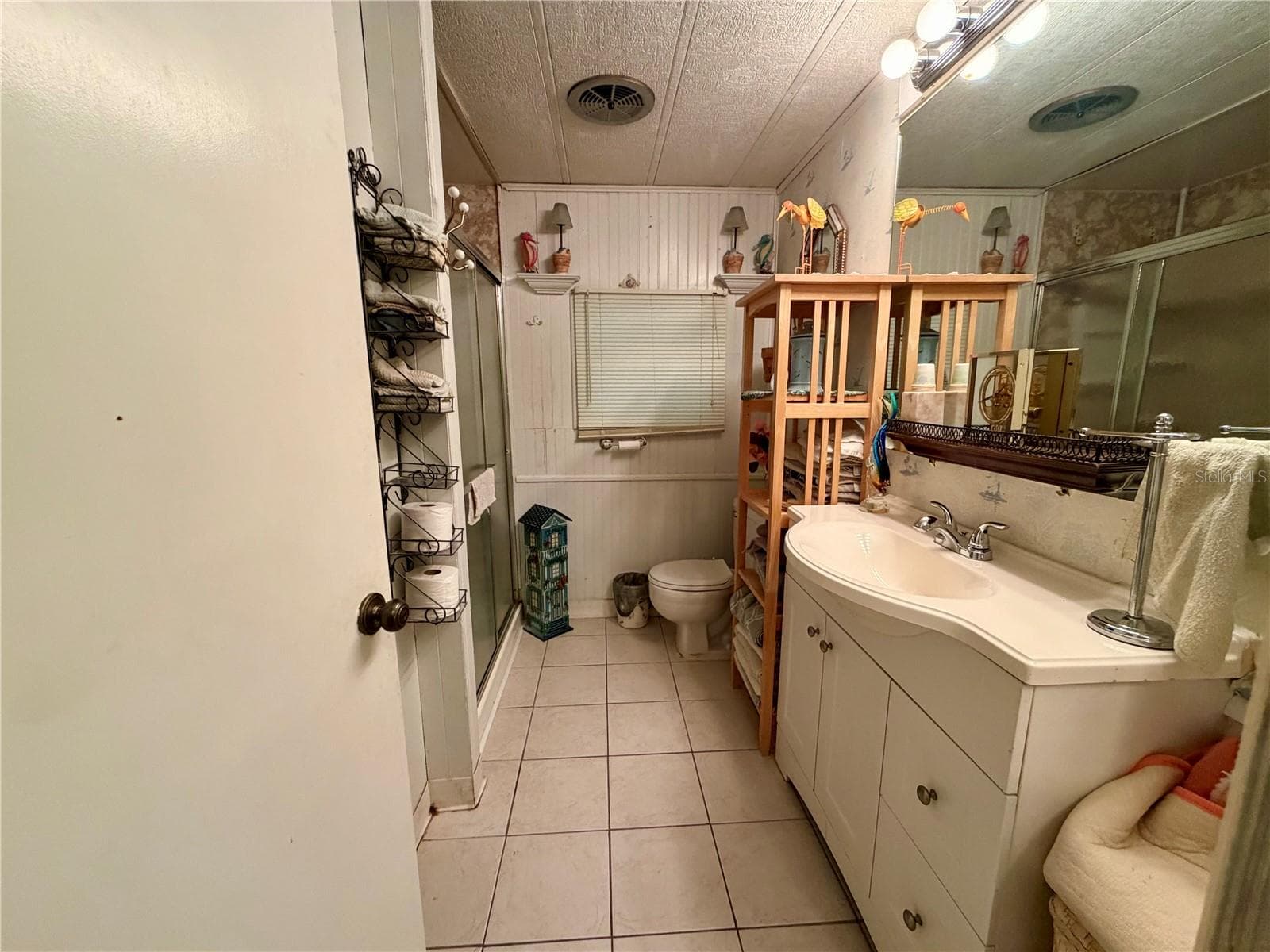 Mobile Home at 5301 ALGERIA CT, BRADENTON, photo 23 of 33