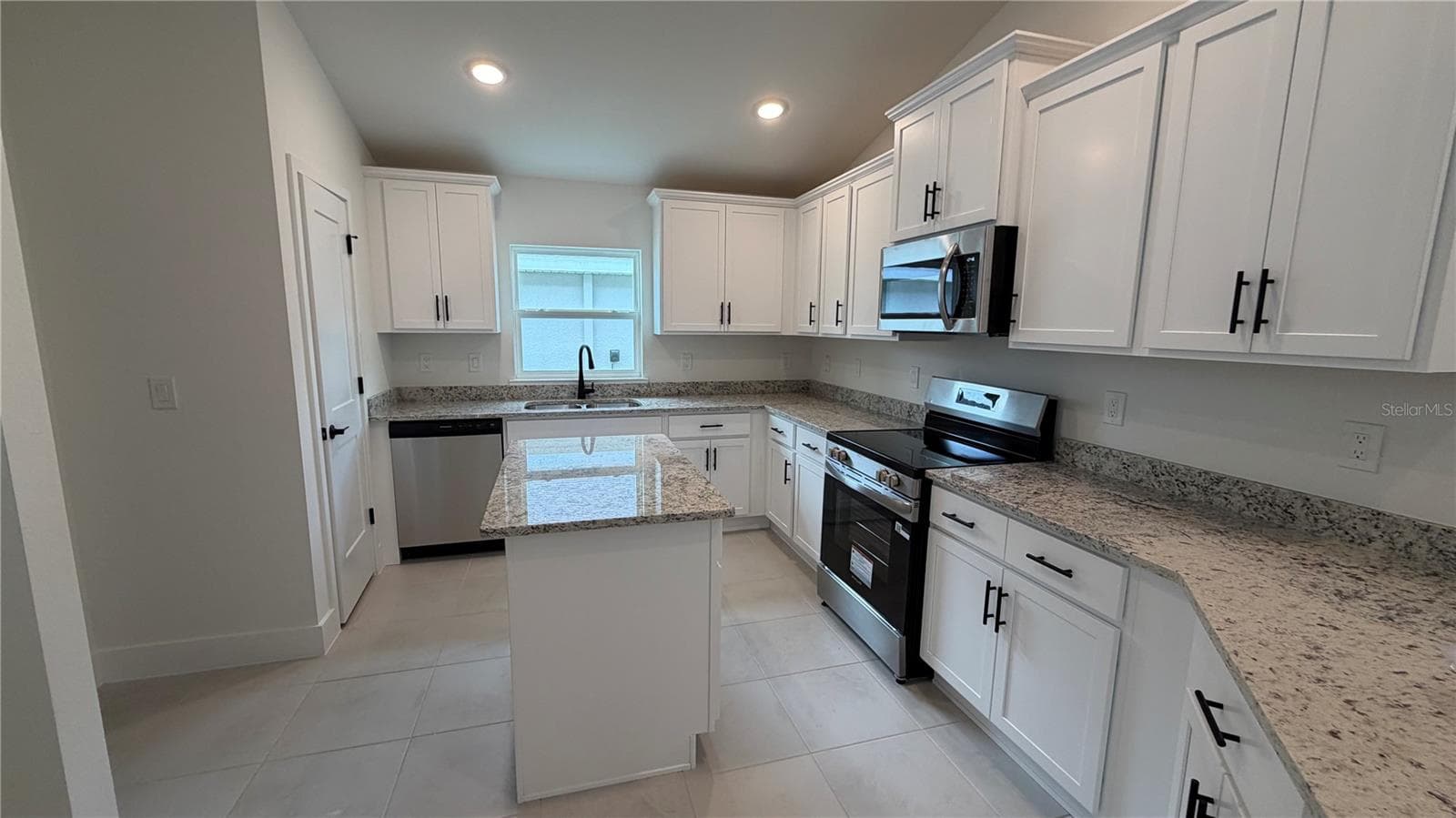 Single Family Residence at 2683 AVERLAND LOOP, NORTH PORT, photo 3 of 13