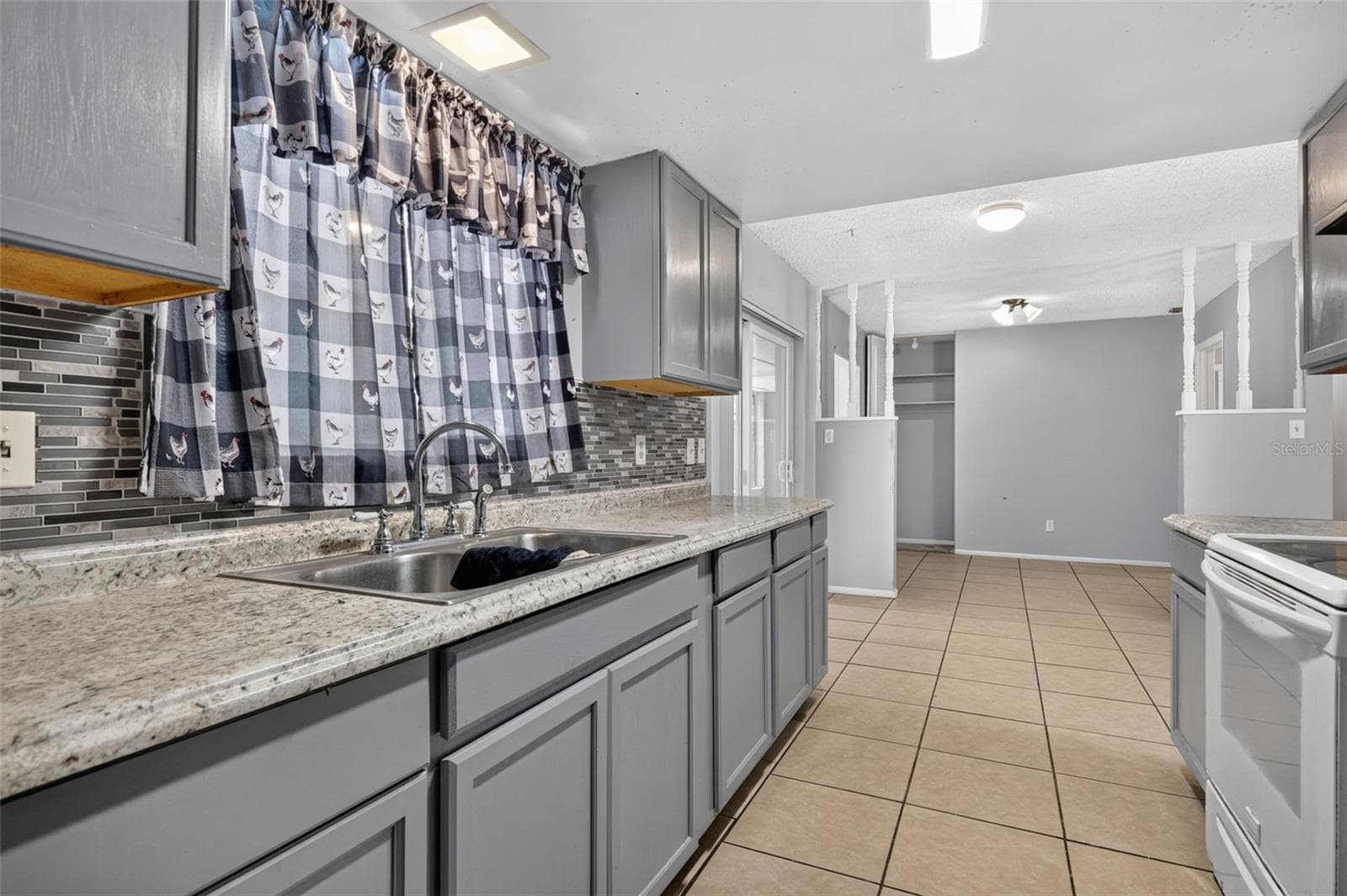Single Family Residence at 1877 WAYSIDE DR, ORLANDO, photo 15 of 23