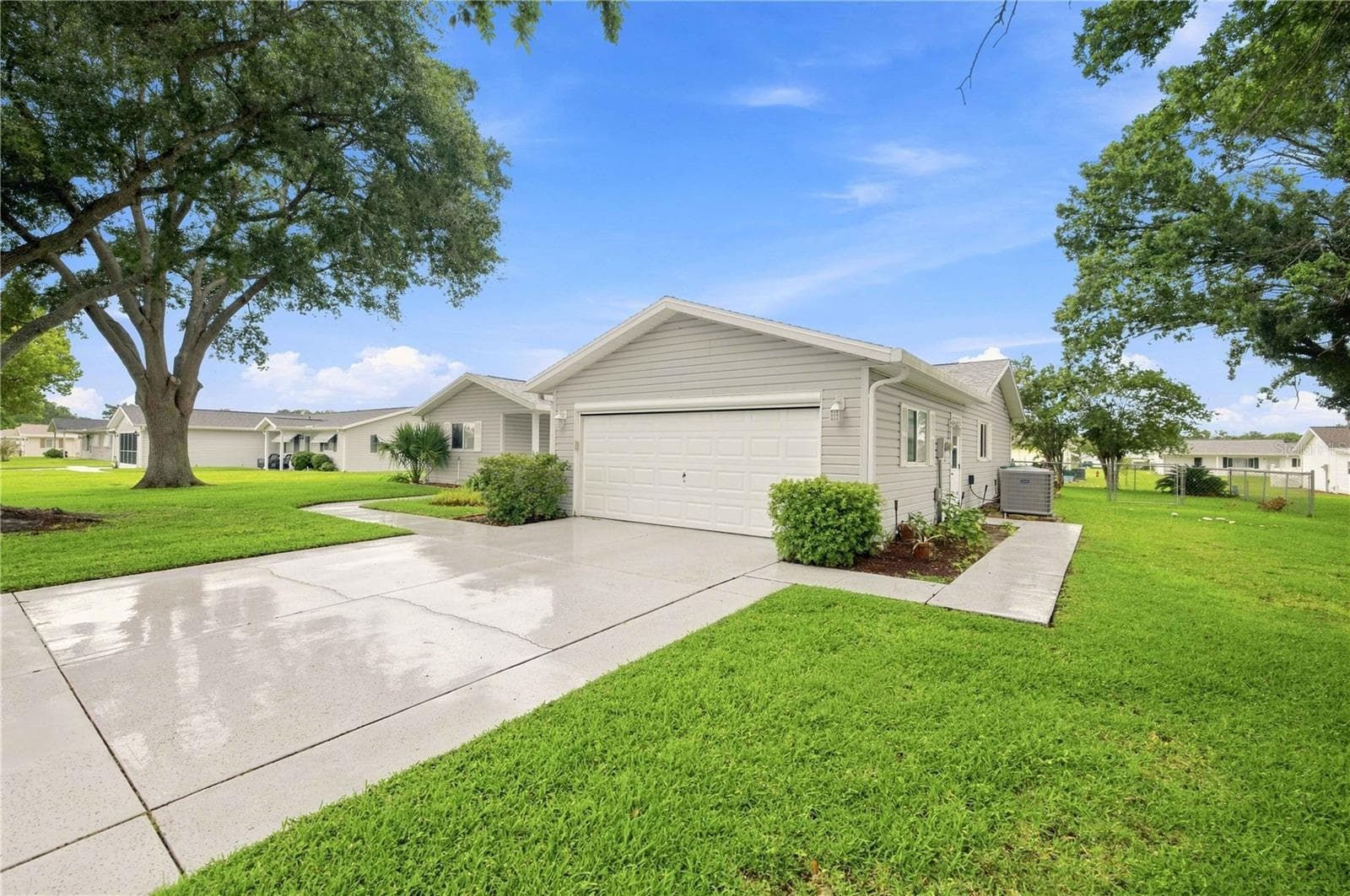 Single Family Residence at 10435 SE 178TH PL, SUMMERFIELD, photo 4 of 51