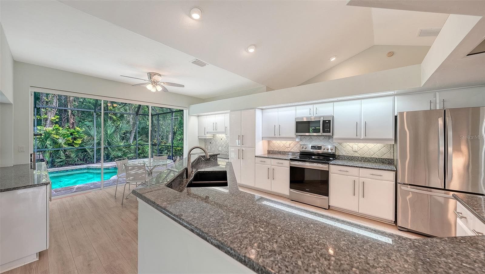 Single Family Residence at 2929 SANDRINGHAM PL, SARASOTA, photo 4 of 42