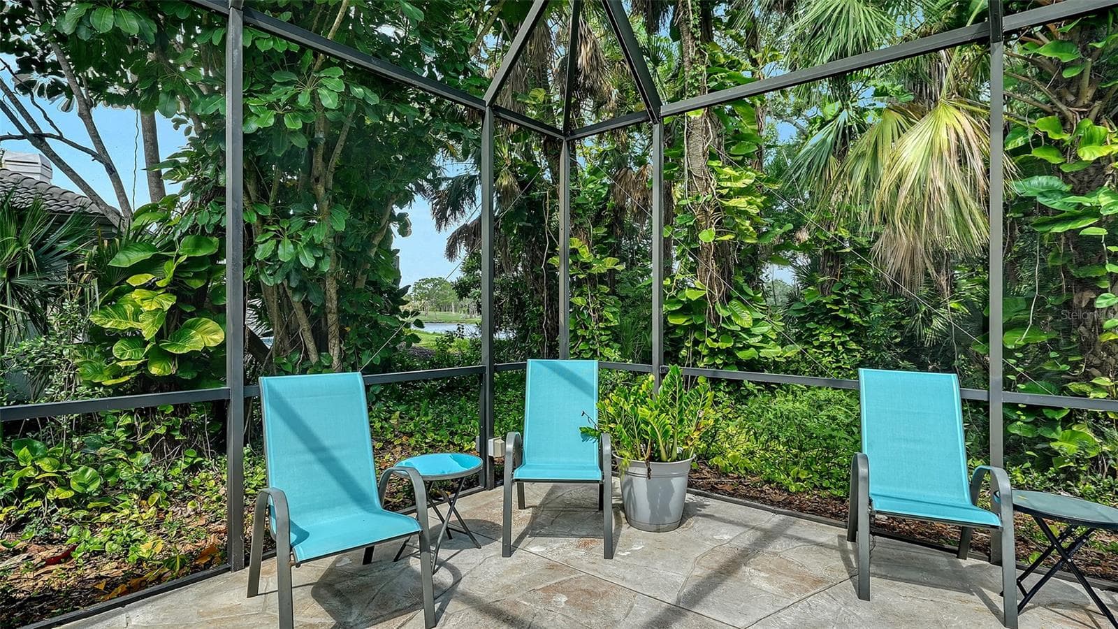 Single Family Residence at 2929 SANDRINGHAM PL, SARASOTA, photo 17 of 42