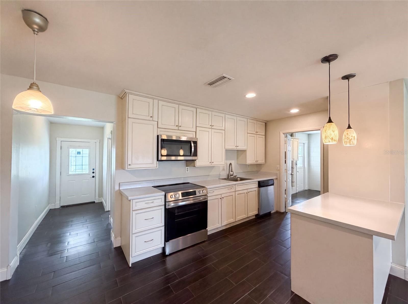 Single Family Residence at 4147 WILLOW SOUTH DR, MULBERRY, photo 13 of 18