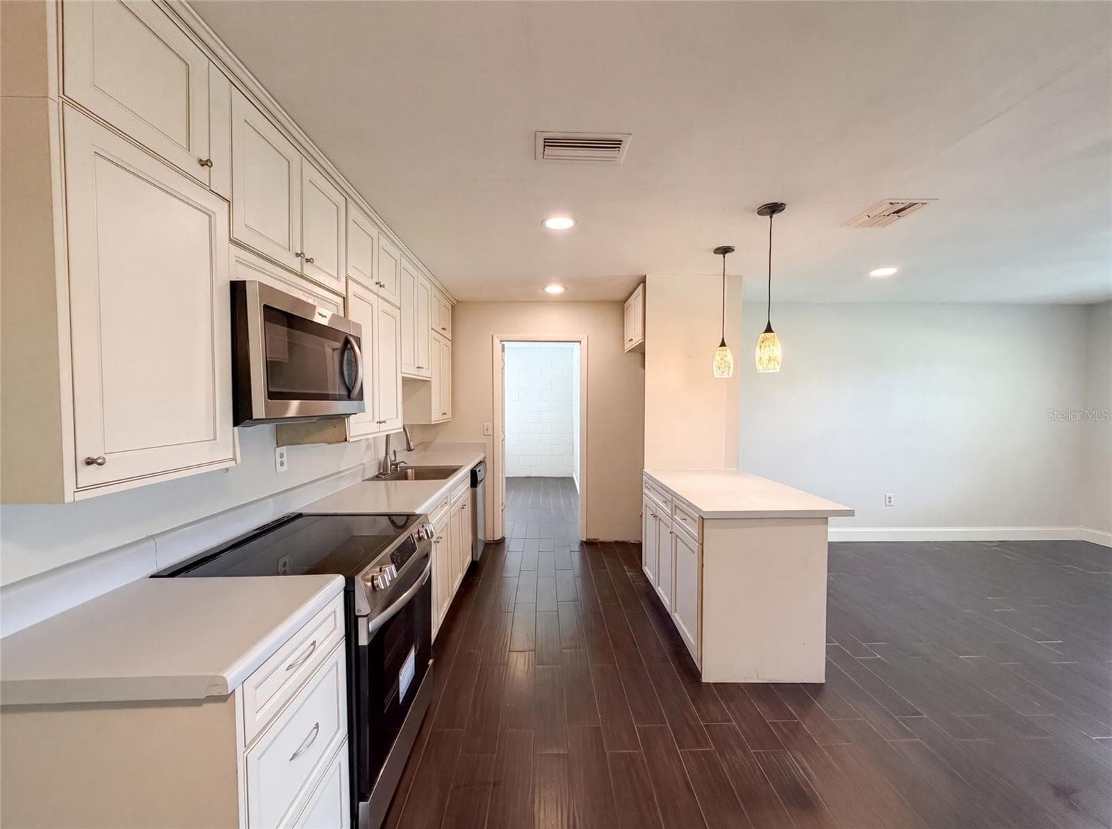 Single Family Residence at 4147 WILLOW SOUTH DR, MULBERRY, photo 14 of 18