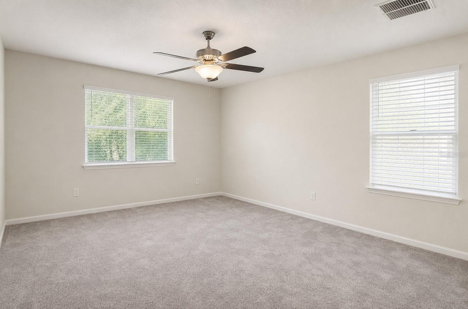 Townhouse at 5012 SYLVESTER LOOP, TAMPA, photo 10 of 27