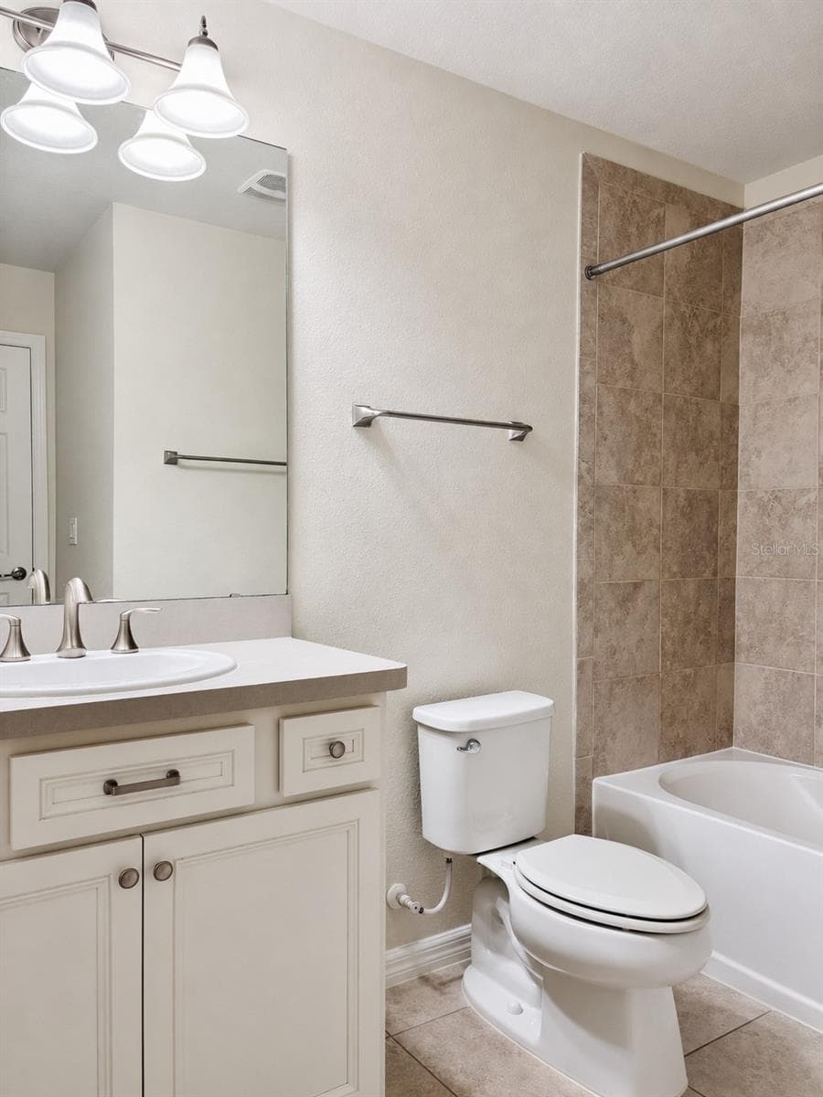 Townhouse at 5012 SYLVESTER LOOP, TAMPA, photo 16 of 27