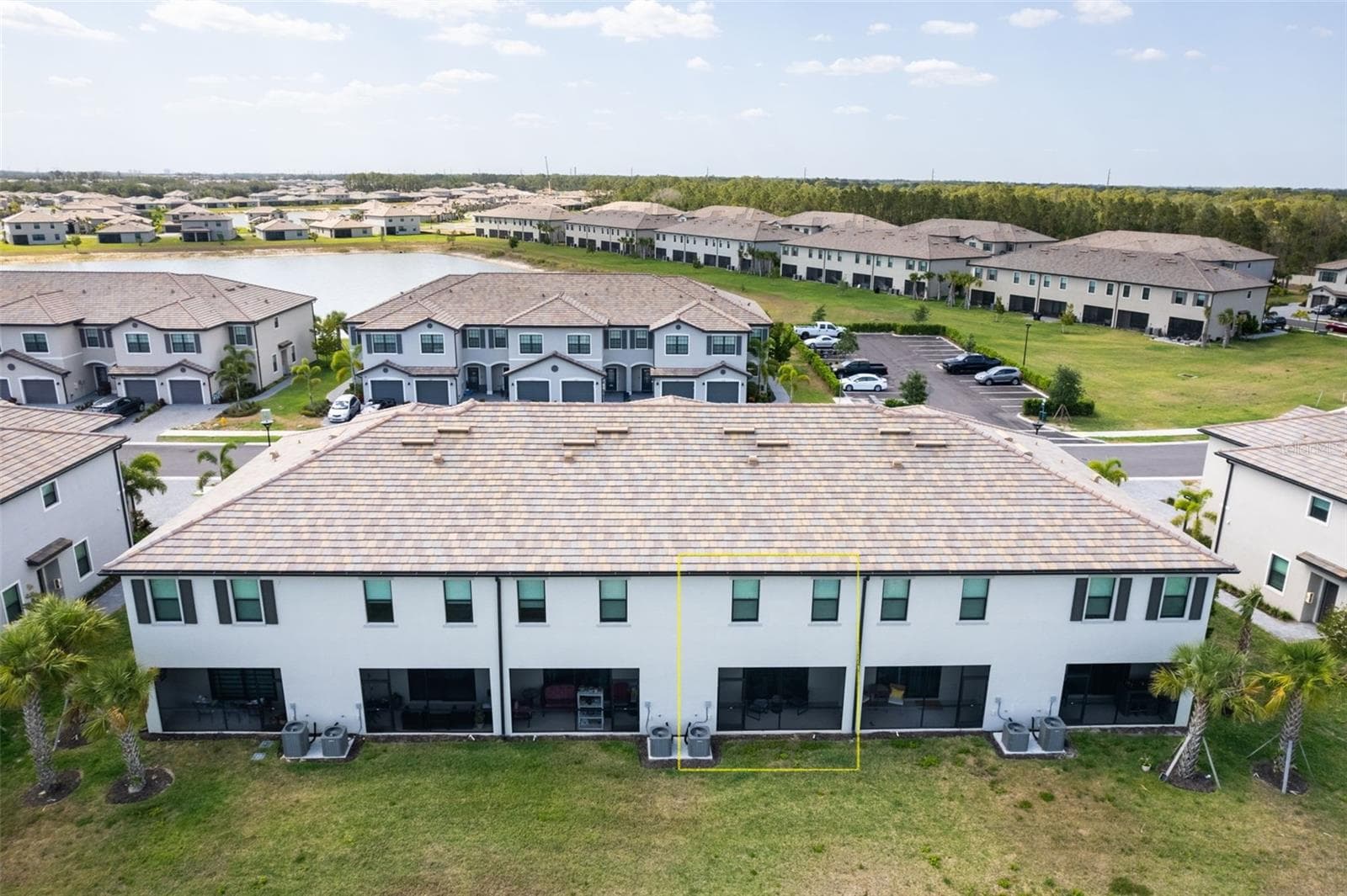 Make it TURNKEY for an additional $18,000 and it can be negotiated separately - 14275 PINE LODGE LN, FORT MYERS